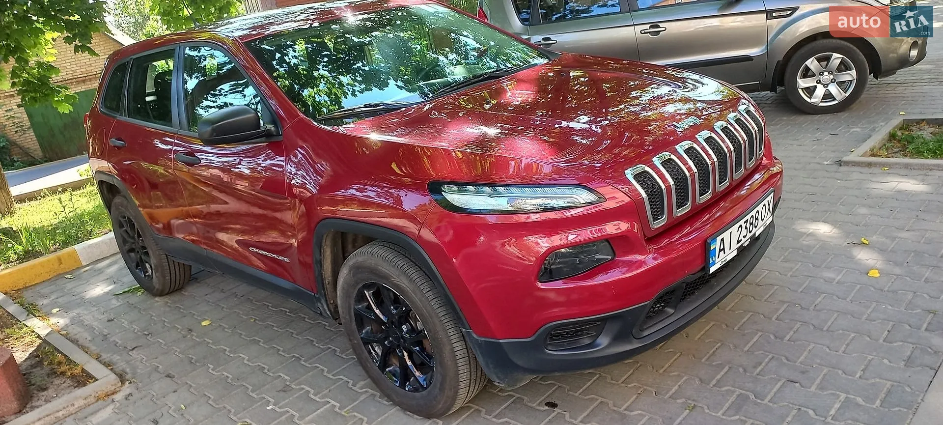 2014 Jeep Cherokee - мініатюра 2