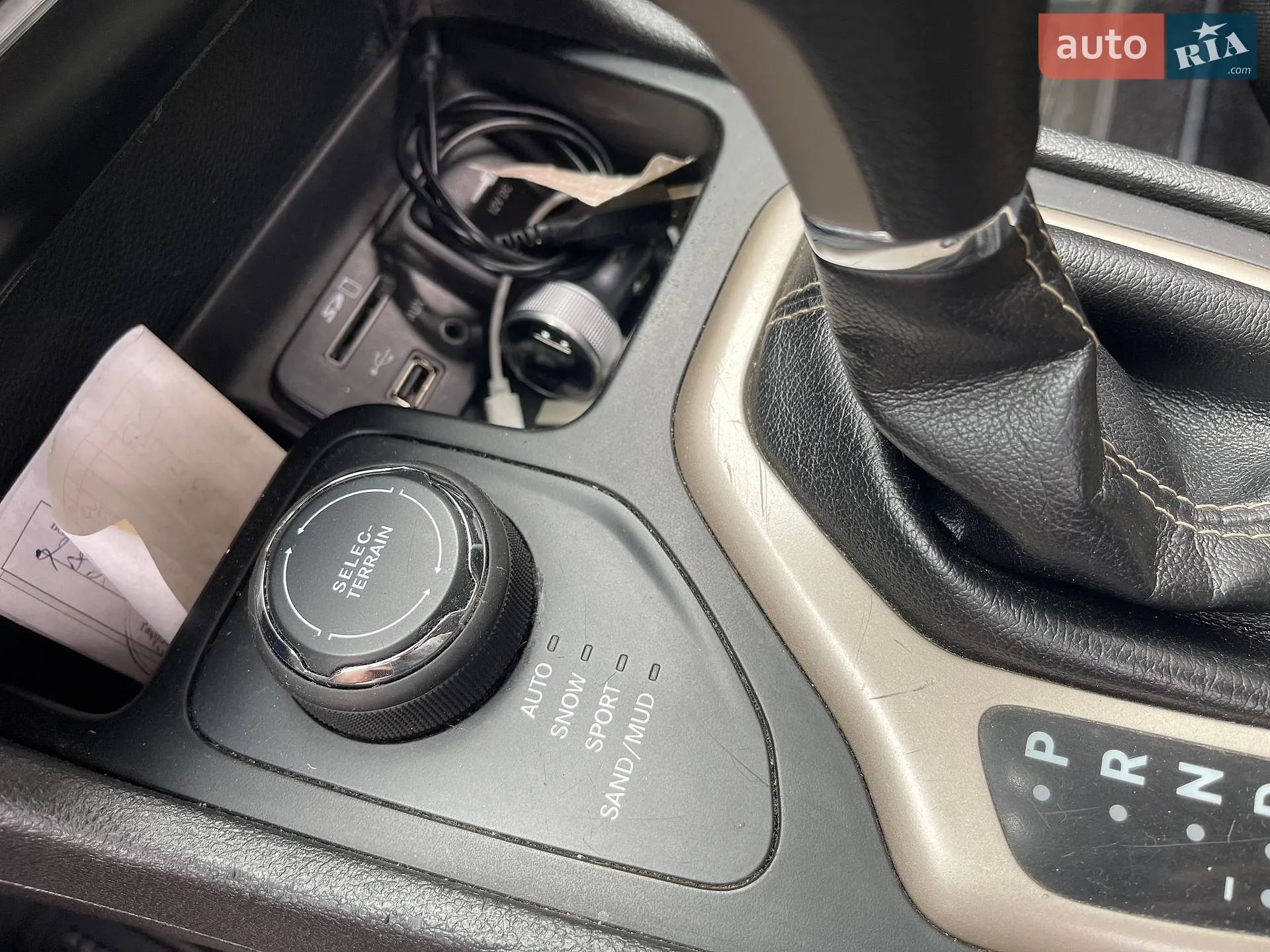 2016 Jeep Cherokee - мініатюра 8