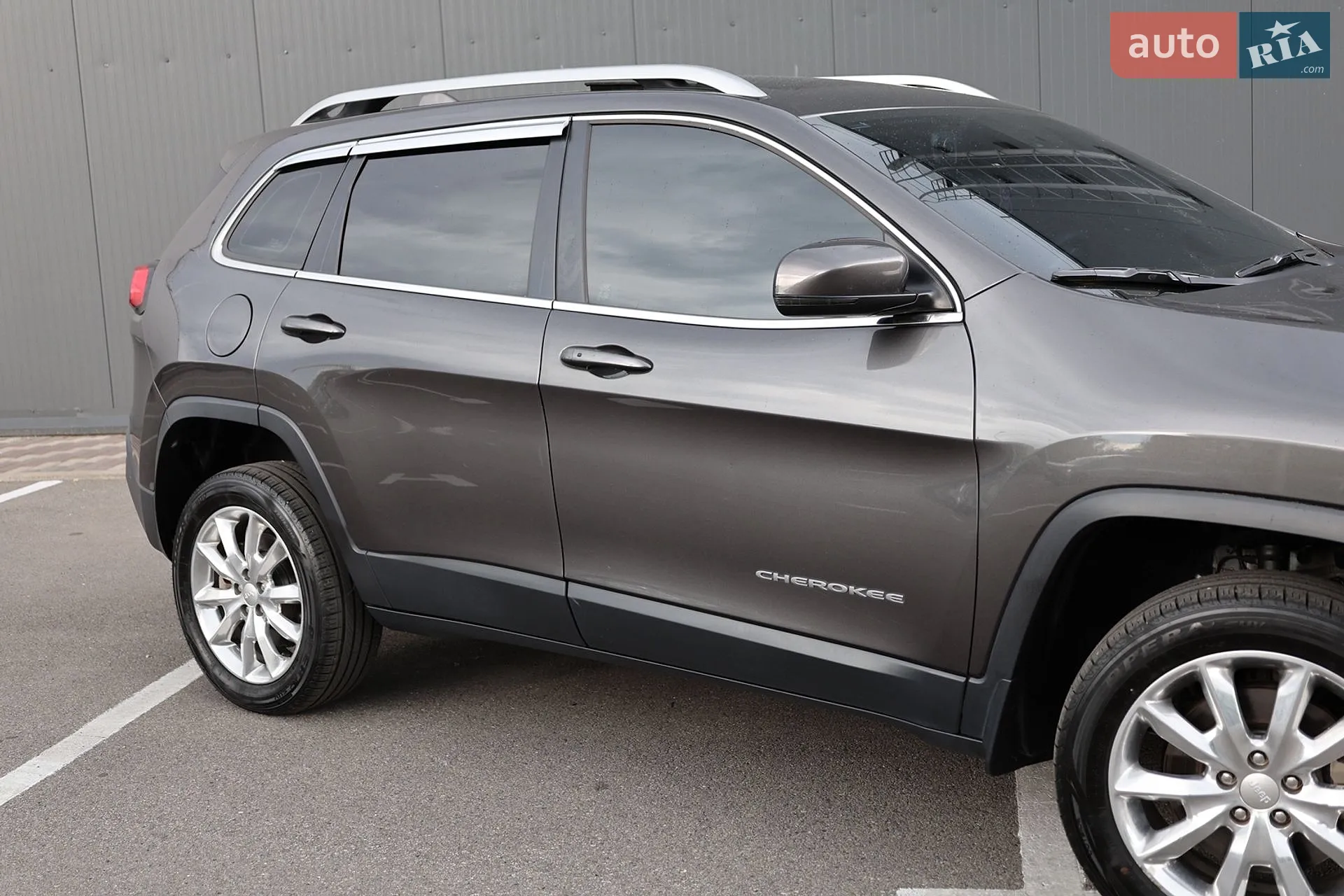 2017 Jeep Cherokee - мініатюра 8