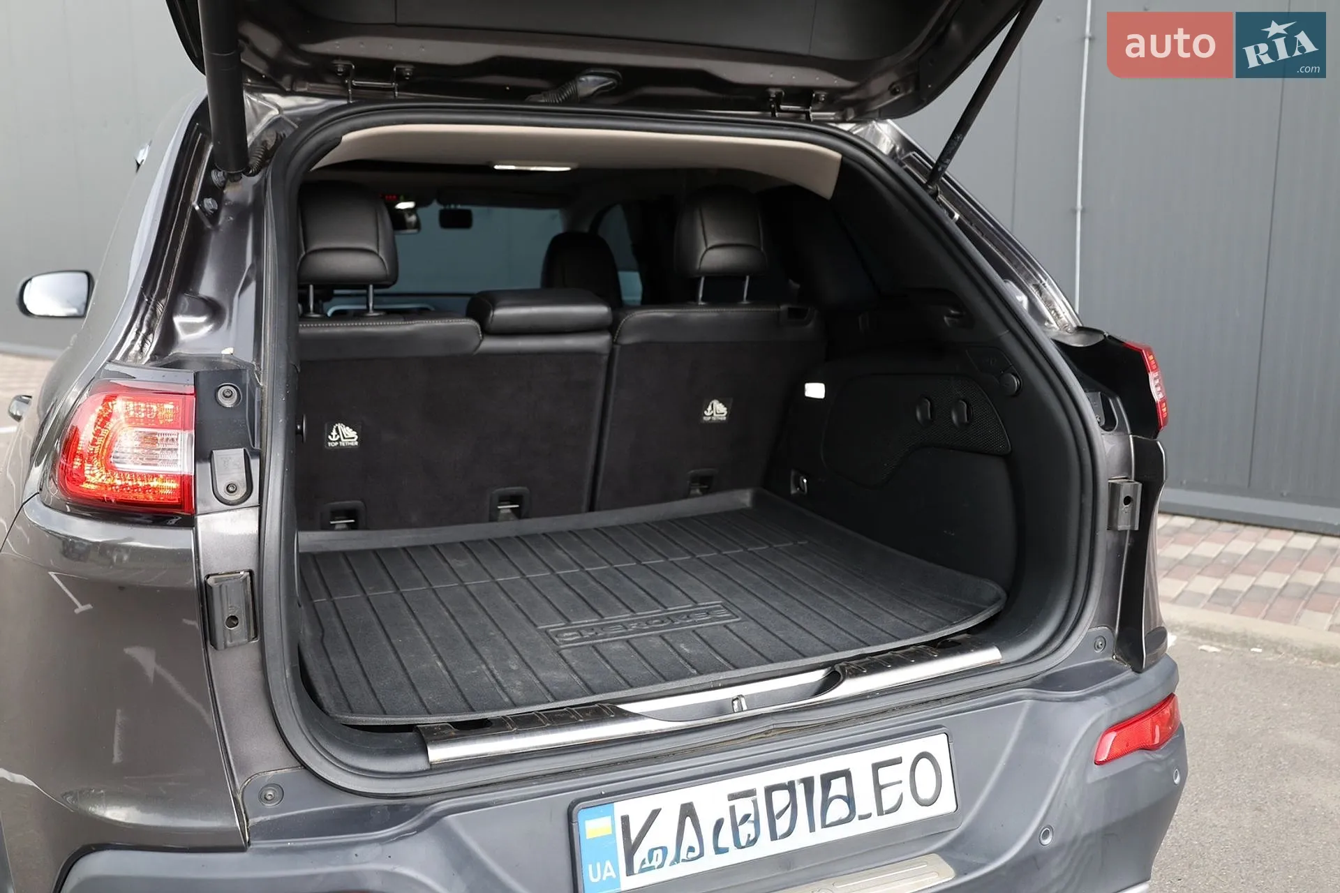 2017 Jeep Cherokee - мініатюра 32
