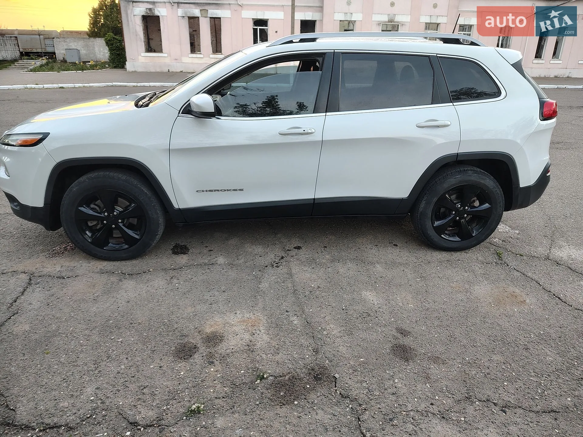 2016 Jeep Cherokee - мініатюра 12