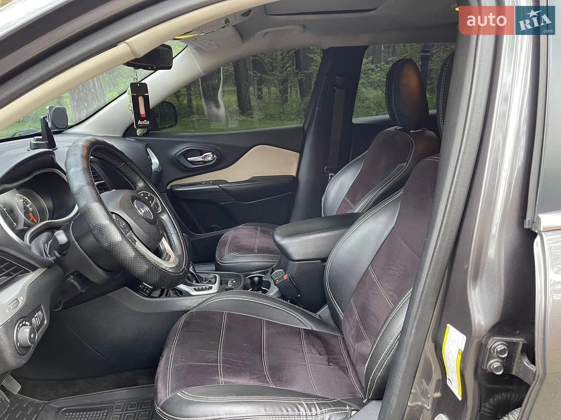 2016 Jeep Cherokee - мініатюра 11