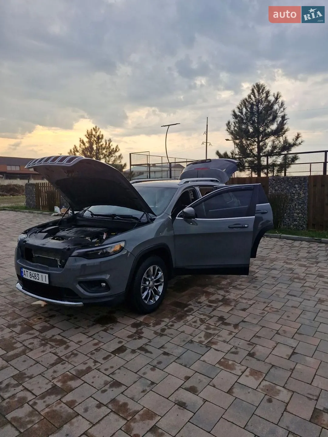 2019 Jeep Cherokee - мініатюра 34