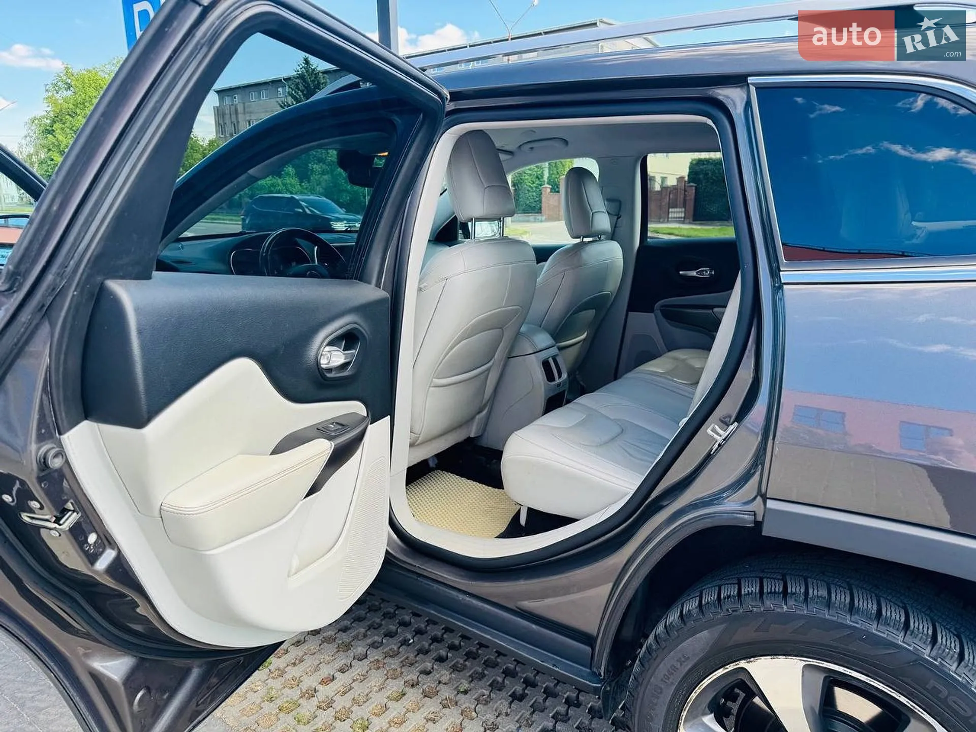 2018 Jeep Cherokee - мініатюра 10