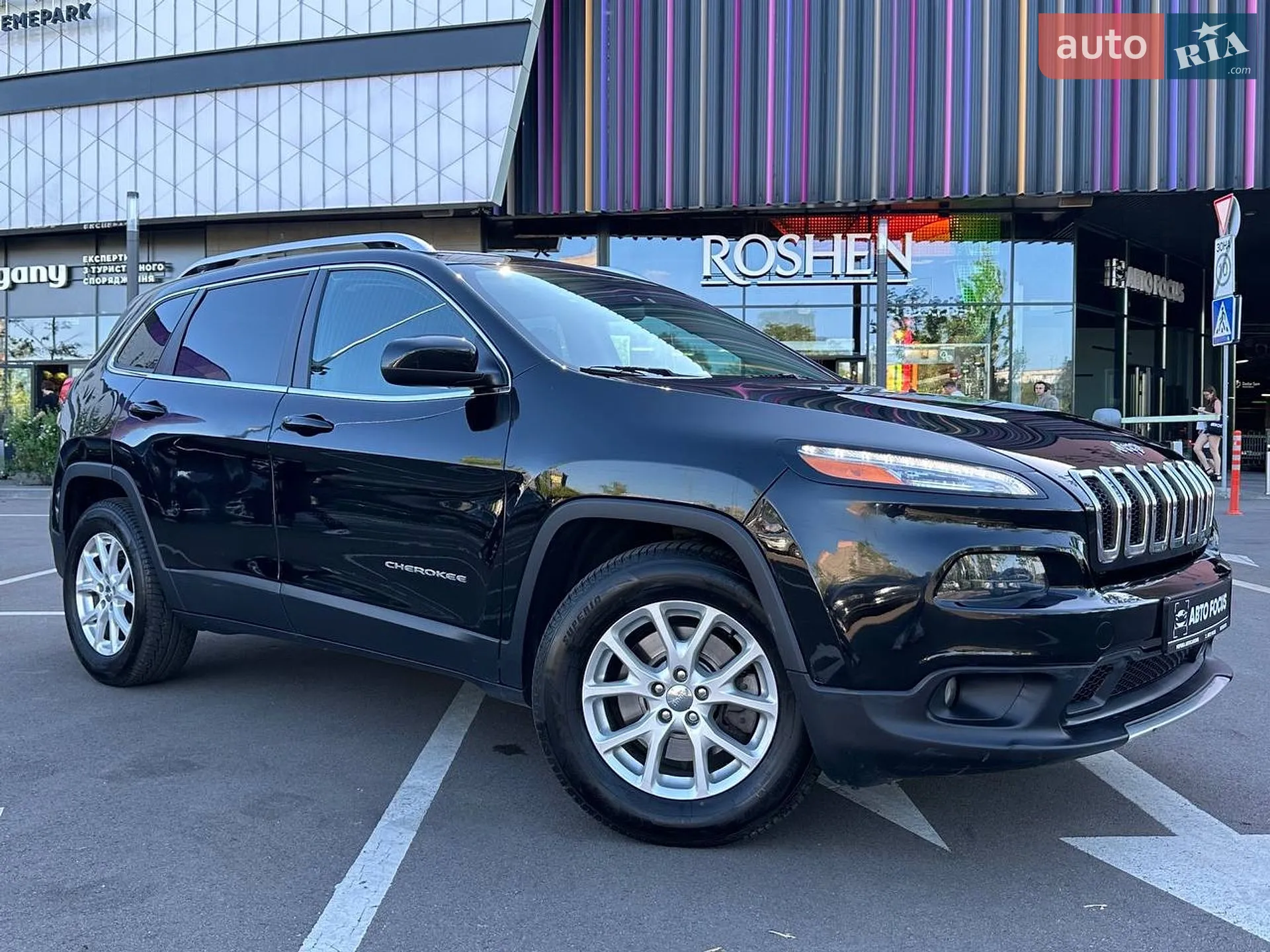 2017 Jeep Cherokee - фото 1