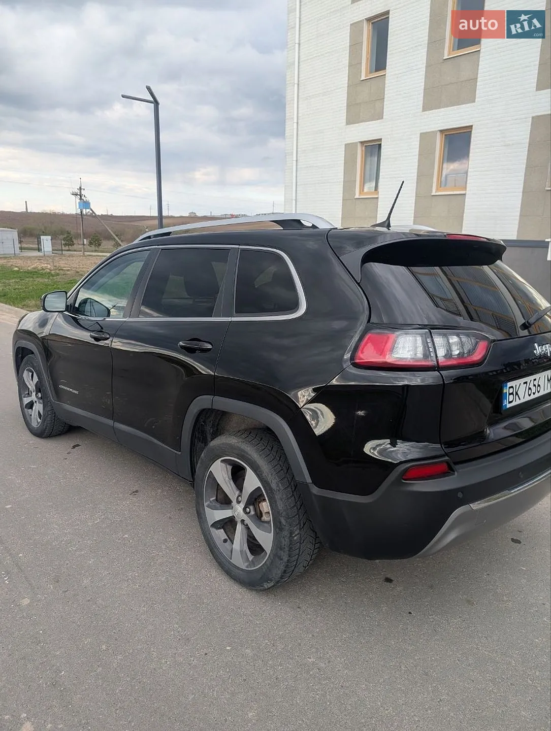 2019 Jeep Cherokee - мініатюра 9