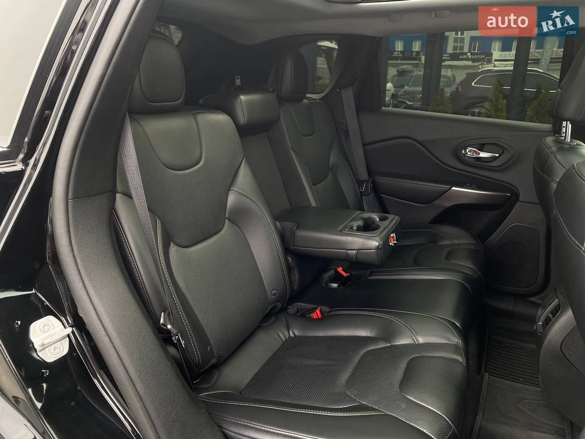 2018 Jeep Cherokee - мініатюра 33