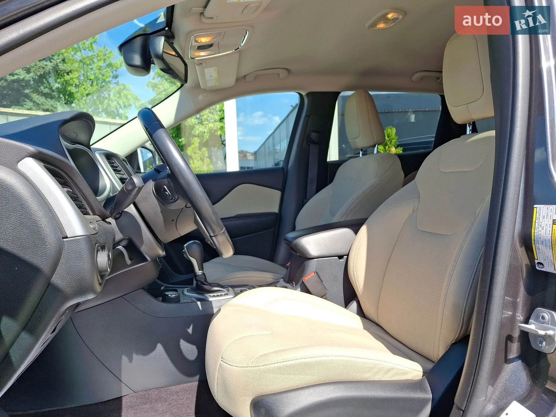2015 Jeep Cherokee - мініатюра 13