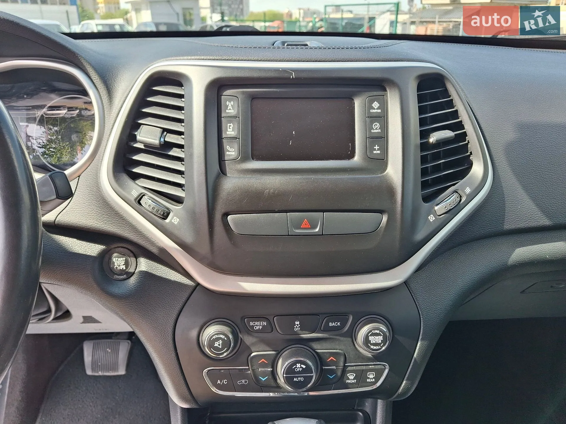 2015 Jeep Cherokee - мініатюра 24