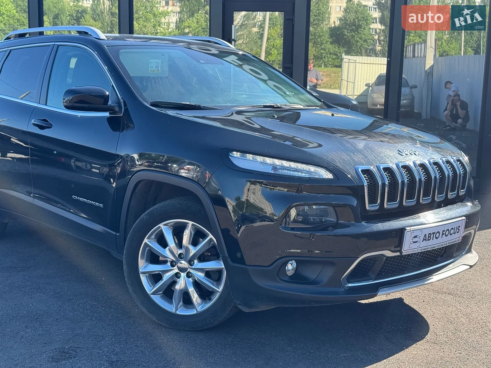 2016 Jeep Cherokee - мініатюра 2