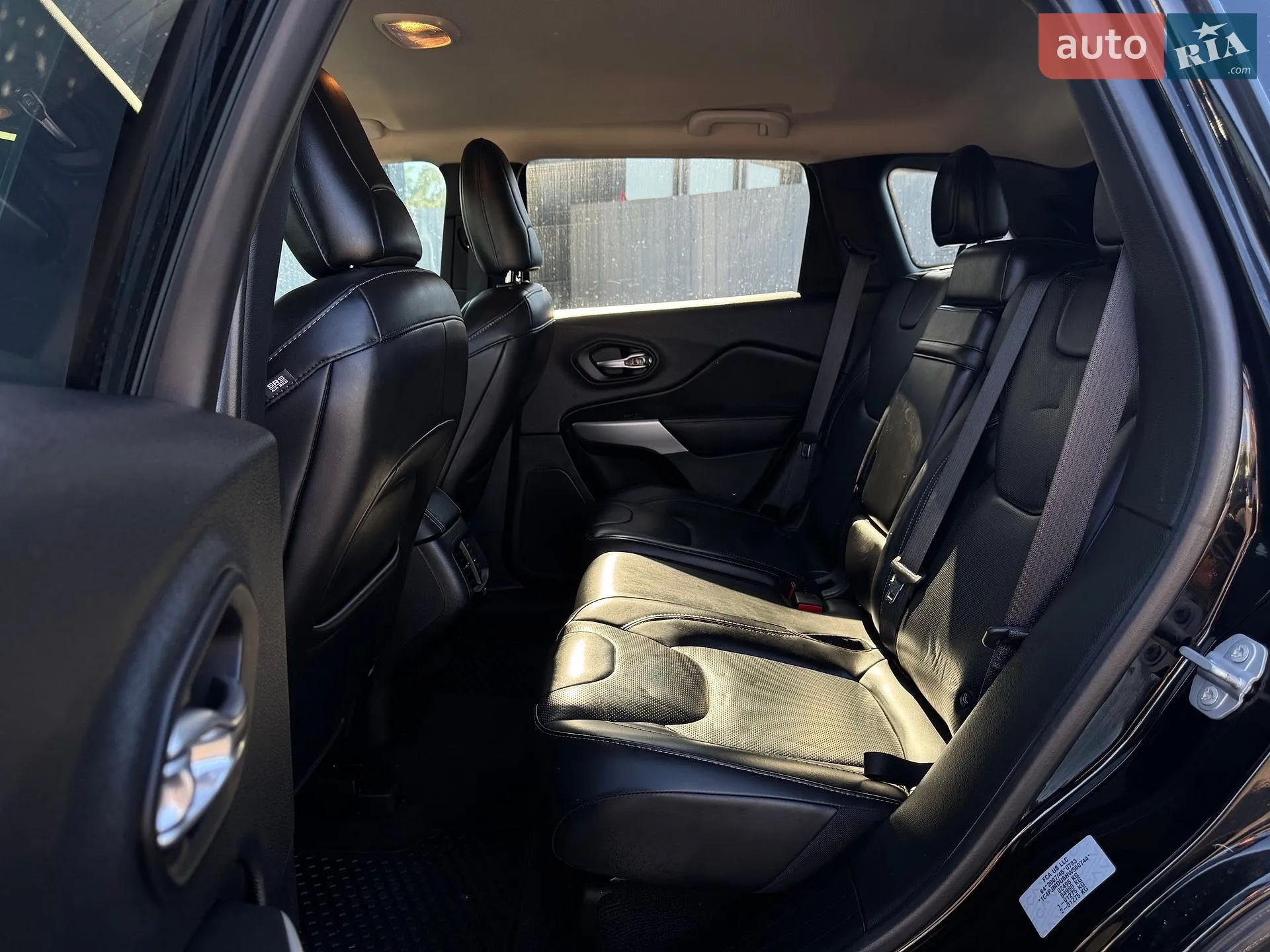 2016 Jeep Cherokee - мініатюра 10