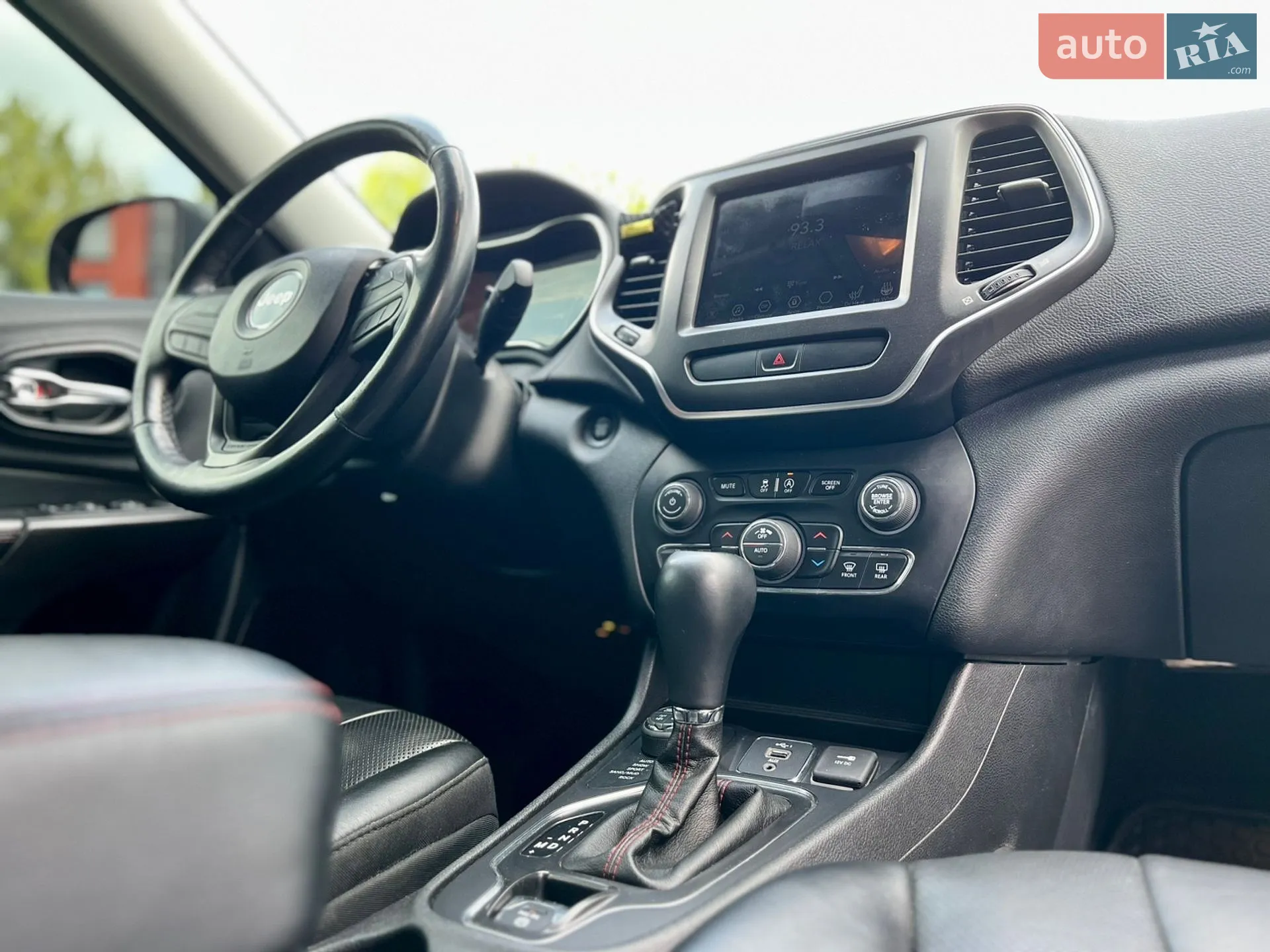 2018 Jeep Cherokee - мініатюра 21