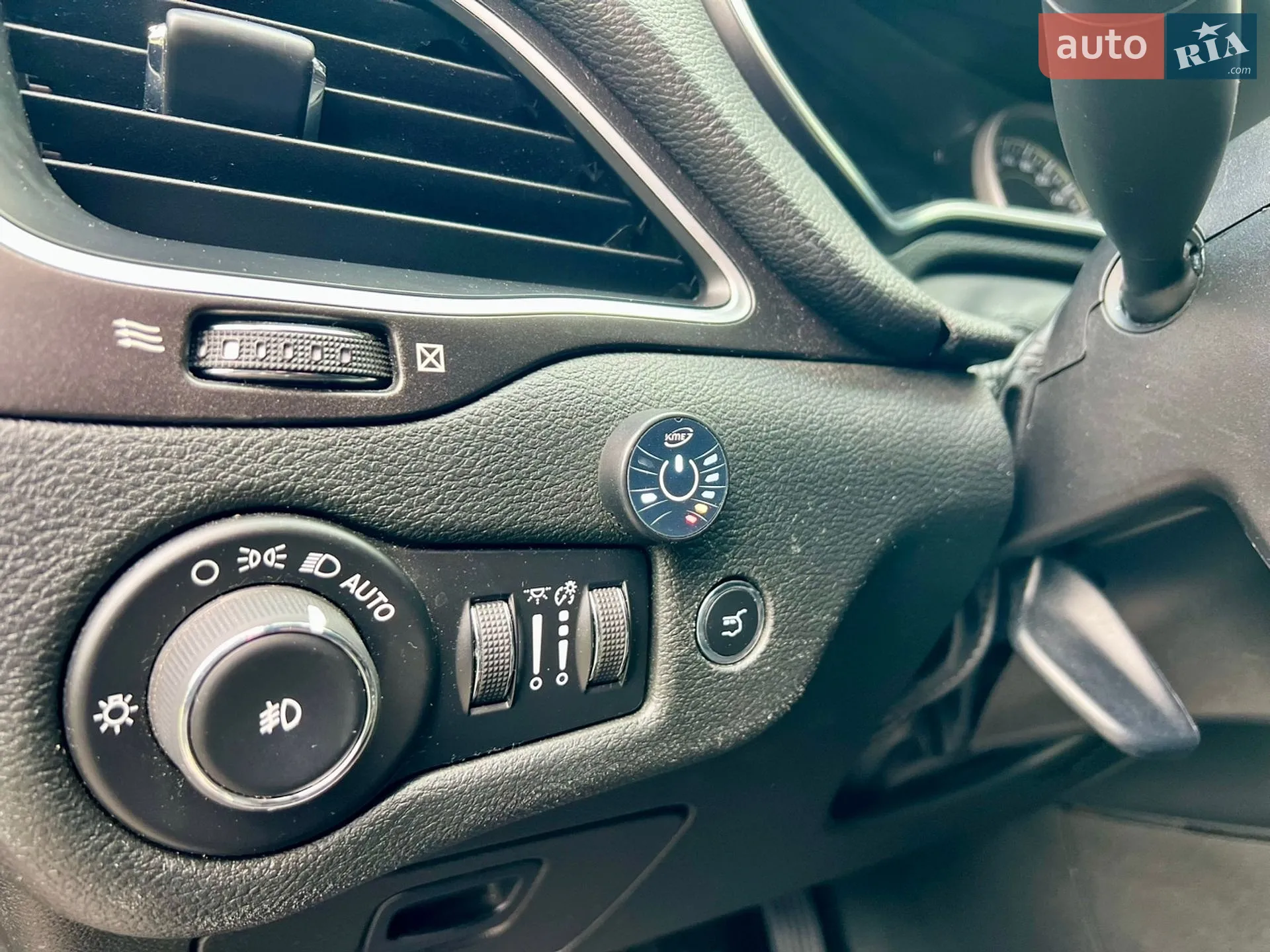 2018 Jeep Cherokee - мініатюра 36