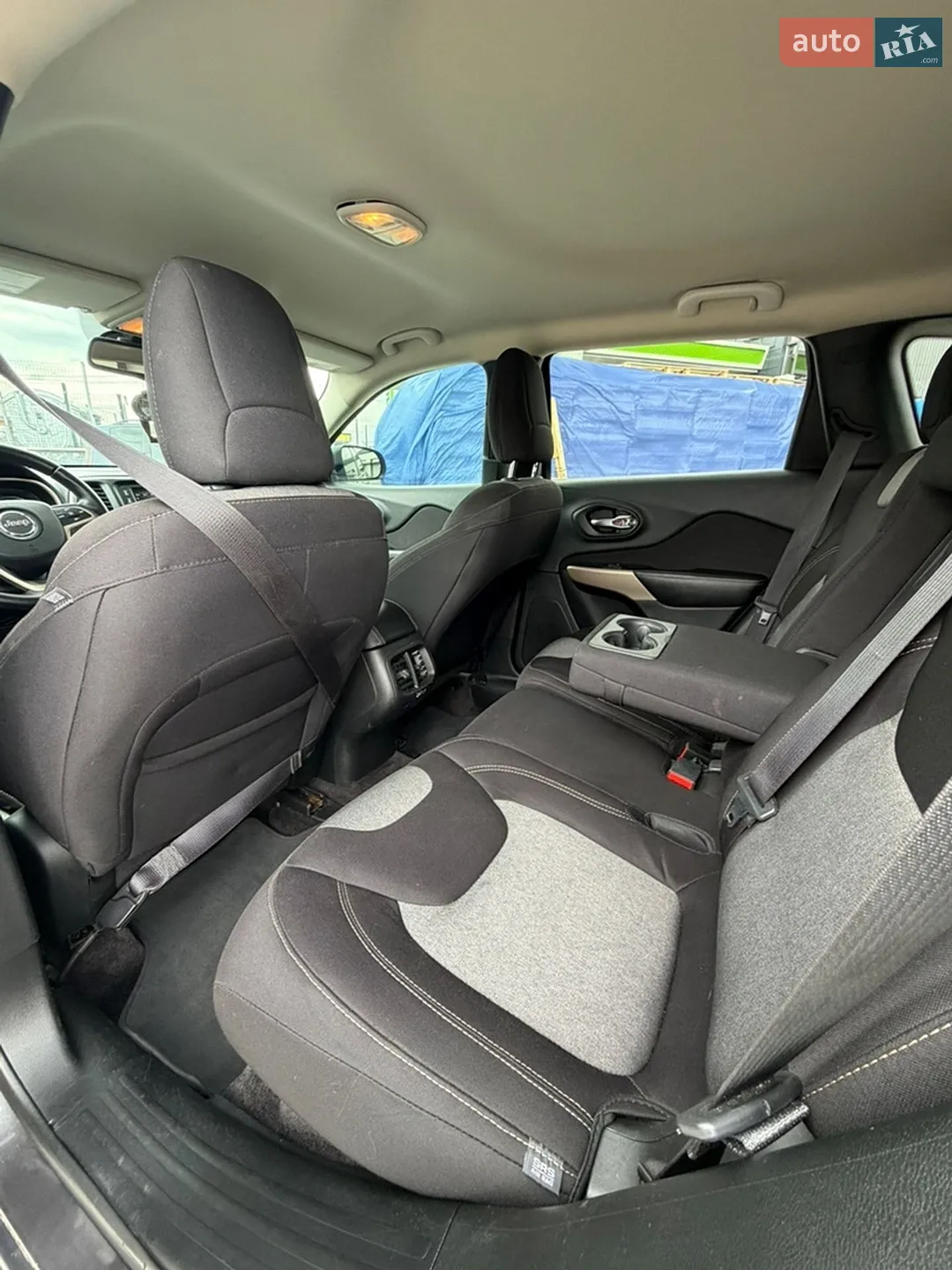 2016 Jeep Cherokee - мініатюра 38