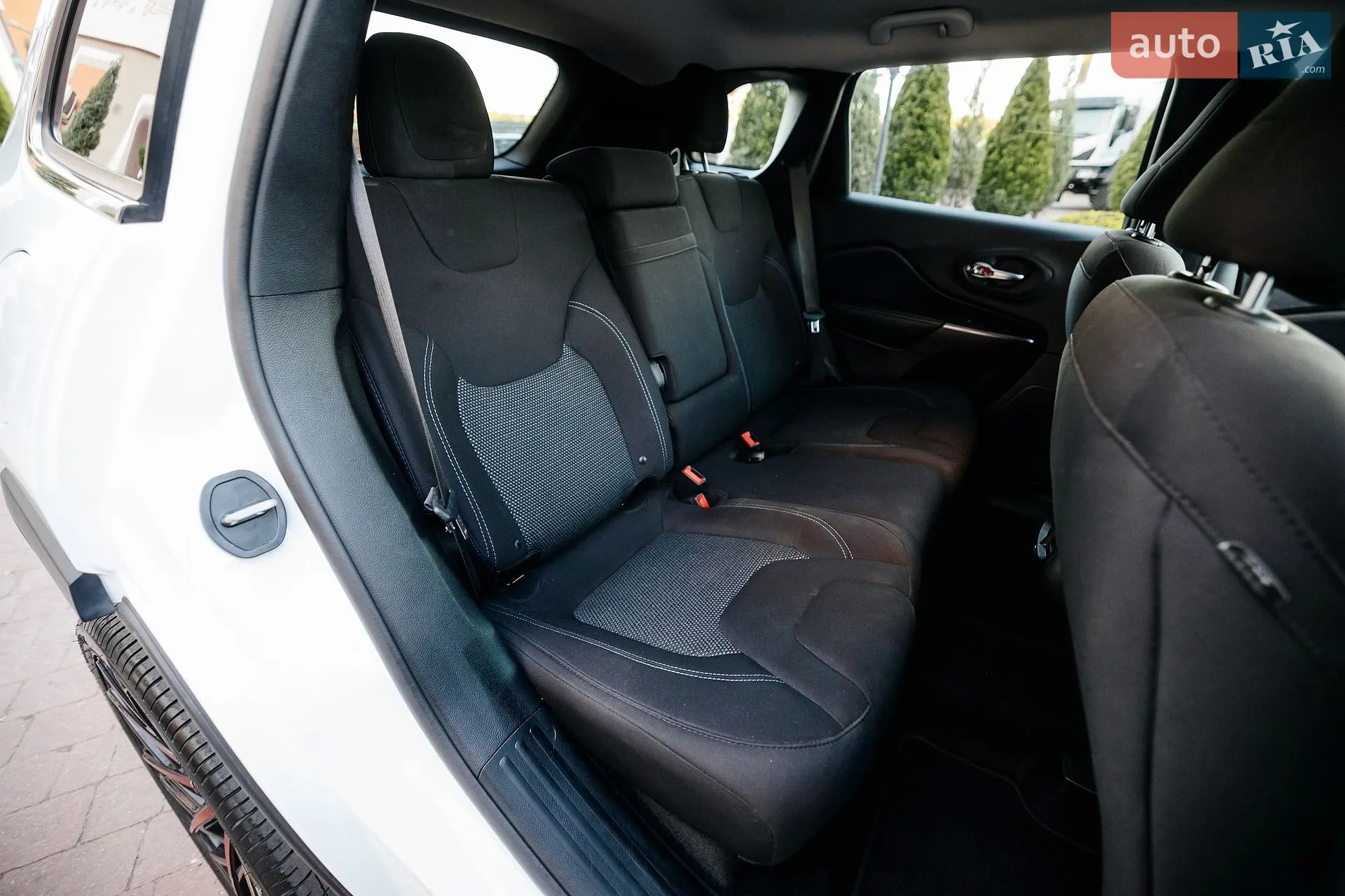 2019 Jeep Cherokee - мініатюра 60