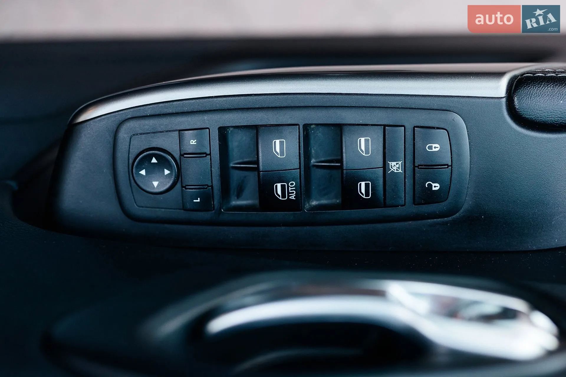 2019 Jeep Cherokee - мініатюра 48
