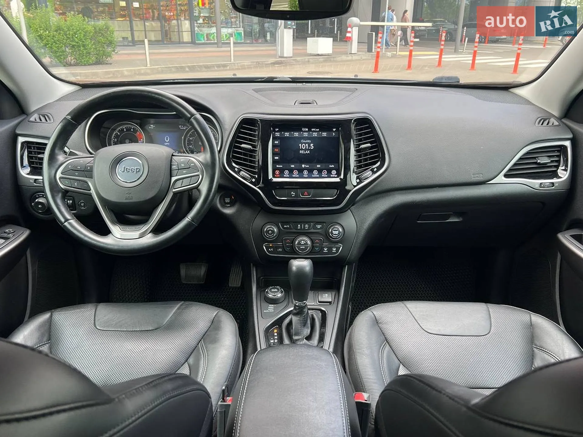 2020 Jeep Cherokee - мініатюра 14