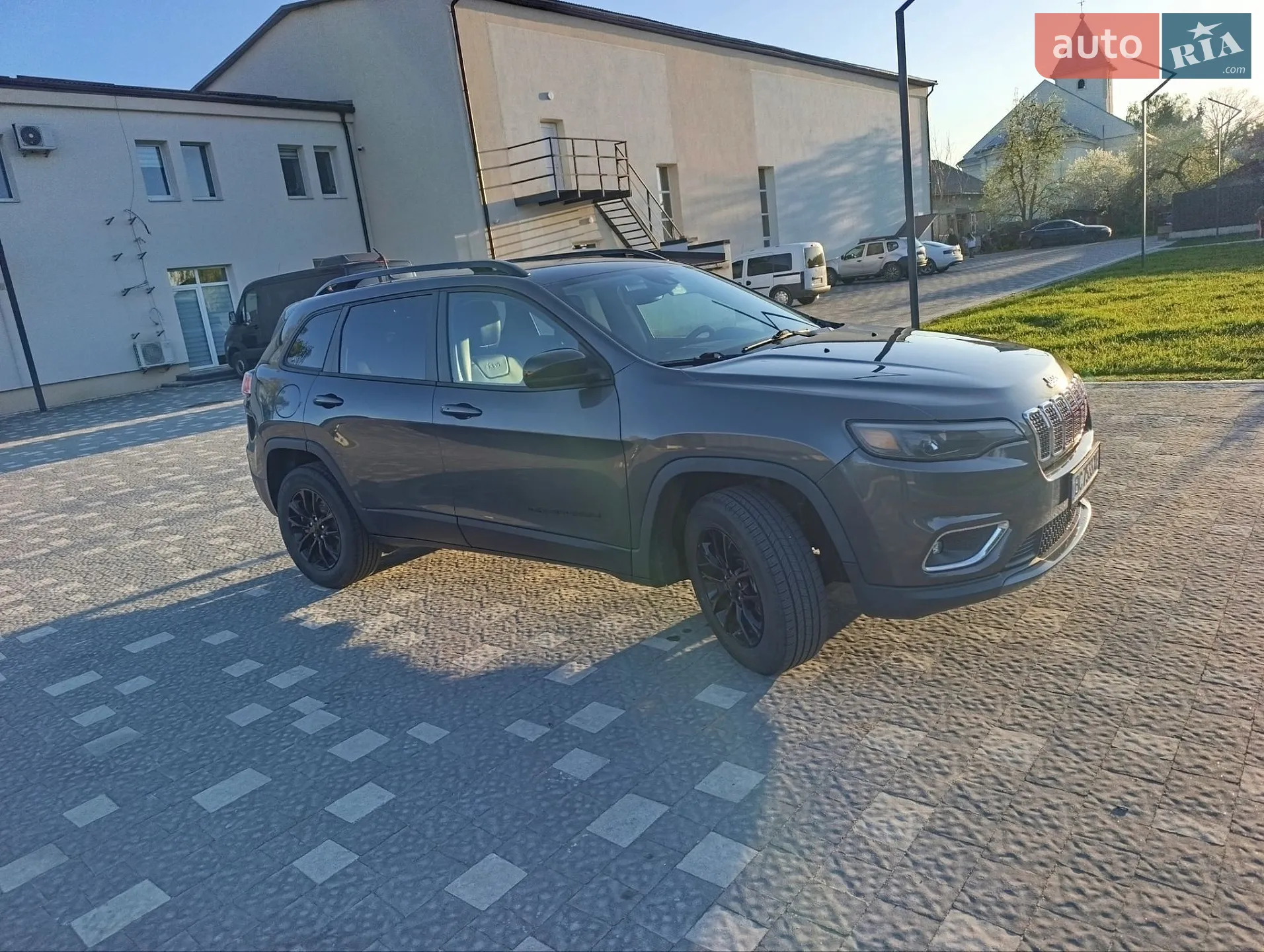 2023 Jeep Cherokee - мініатюра 28