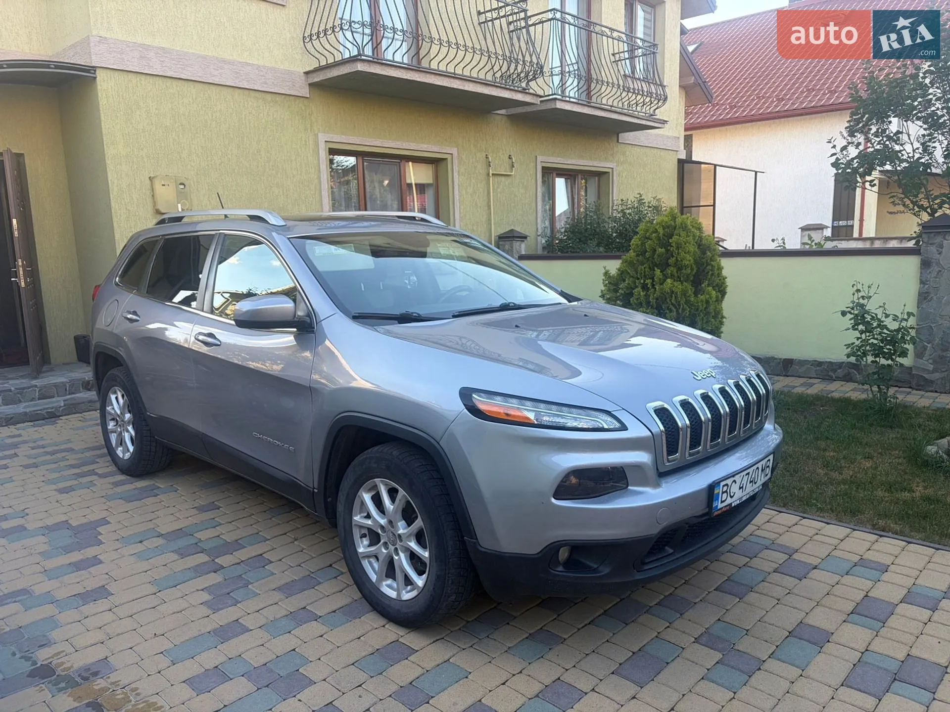 2014 Jeep Cherokee - мініатюра 2