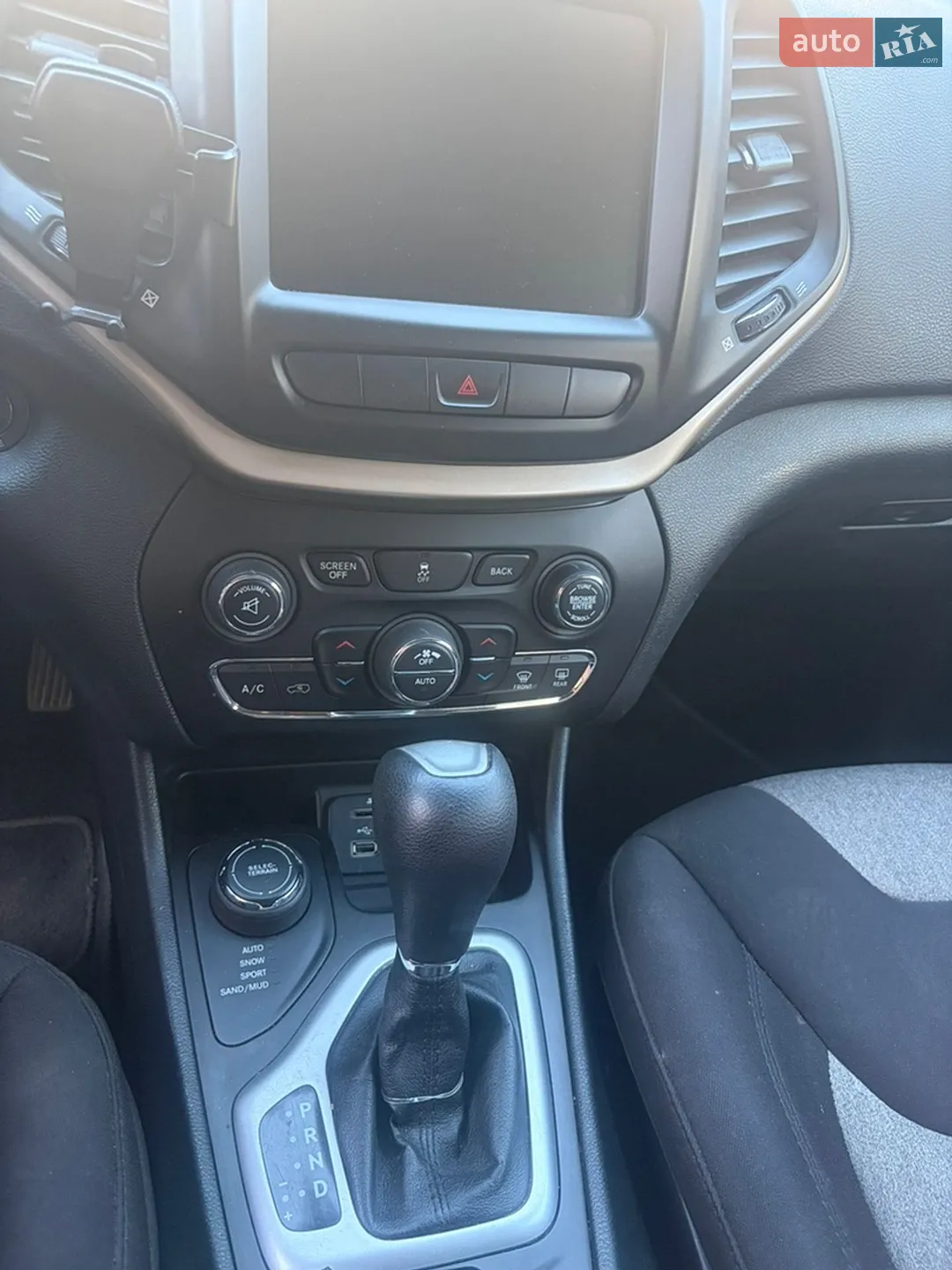 2014 Jeep Cherokee - мініатюра 9