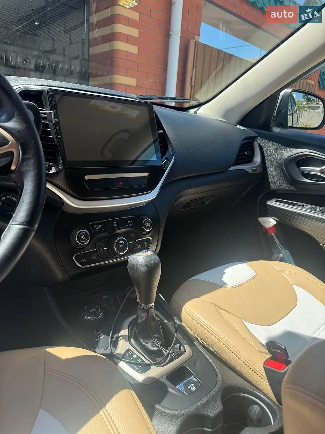 2016 Jeep Cherokee - мініатюра 15