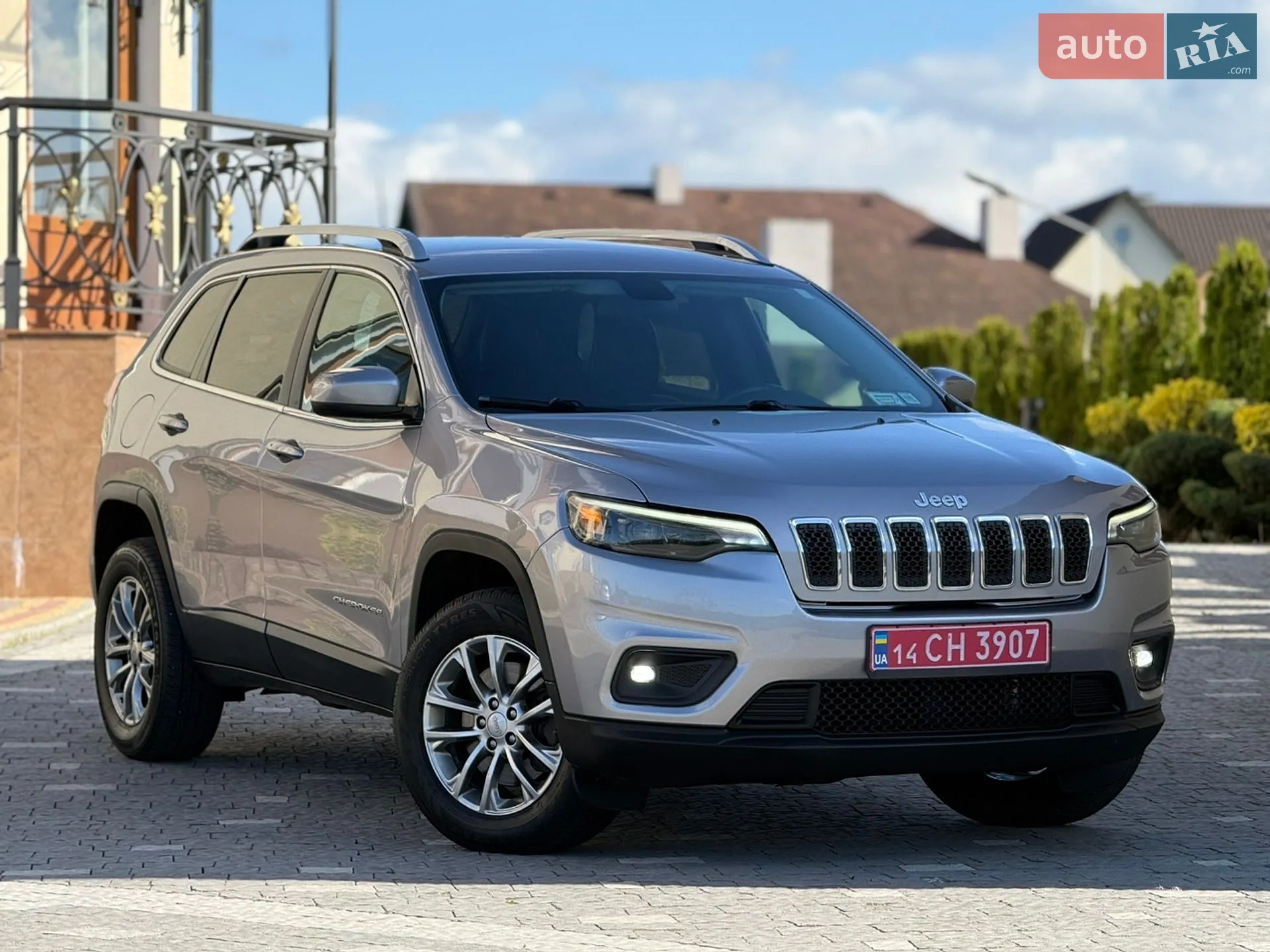 2019 Jeep Cherokee - мініатюра 2