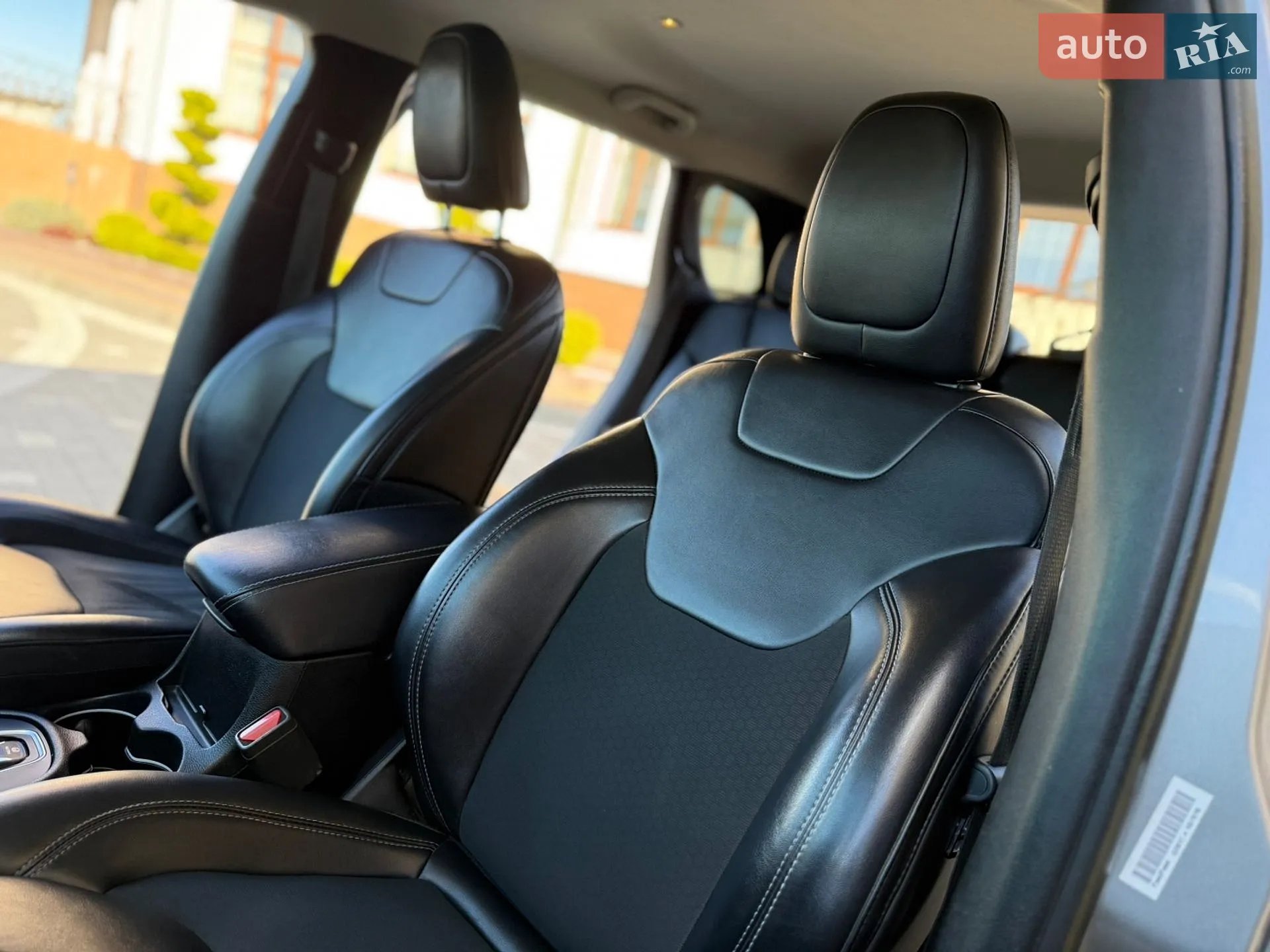 2019 Jeep Cherokee - мініатюра 54