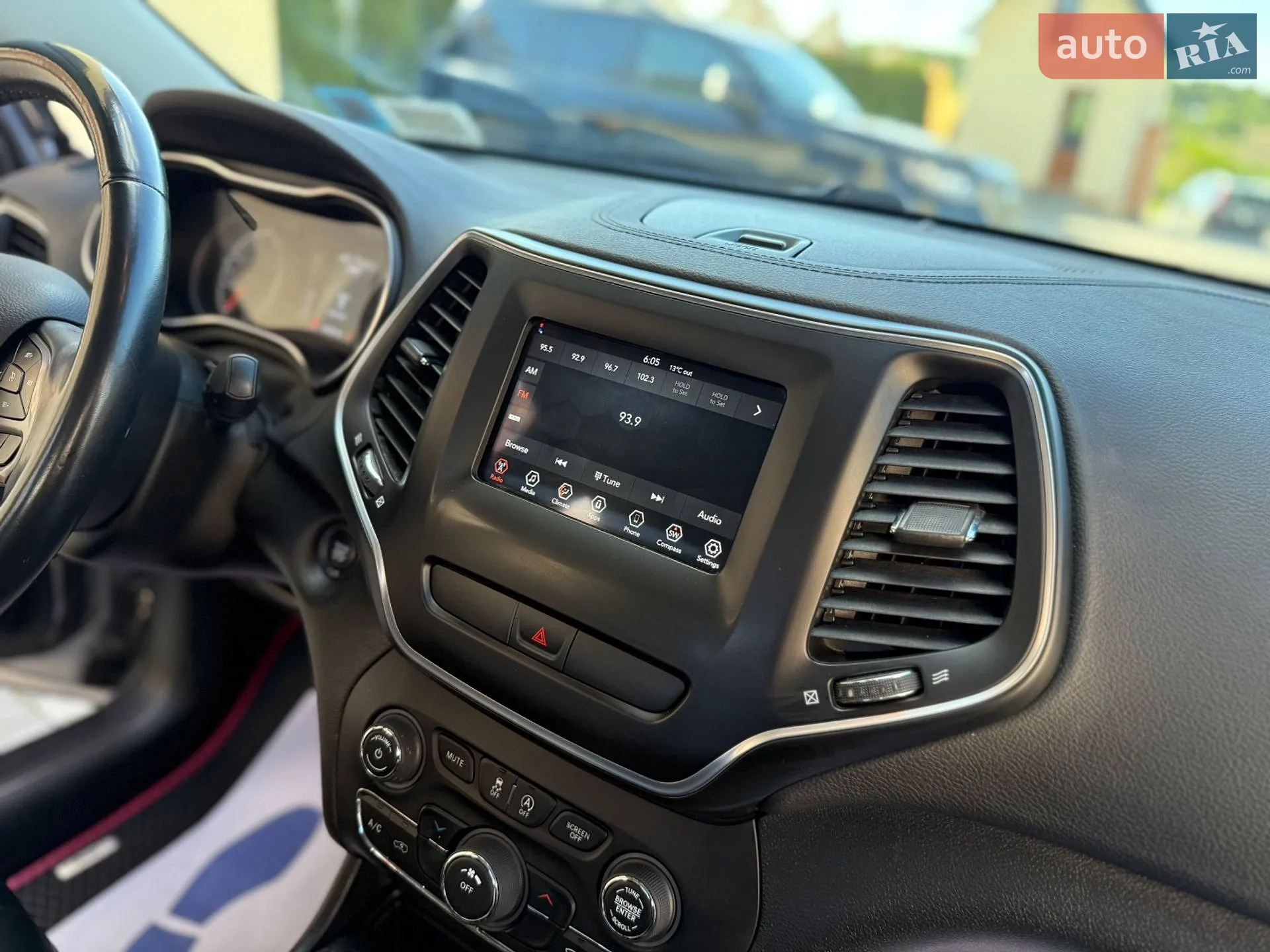 2019 Jeep Cherokee - мініатюра 58