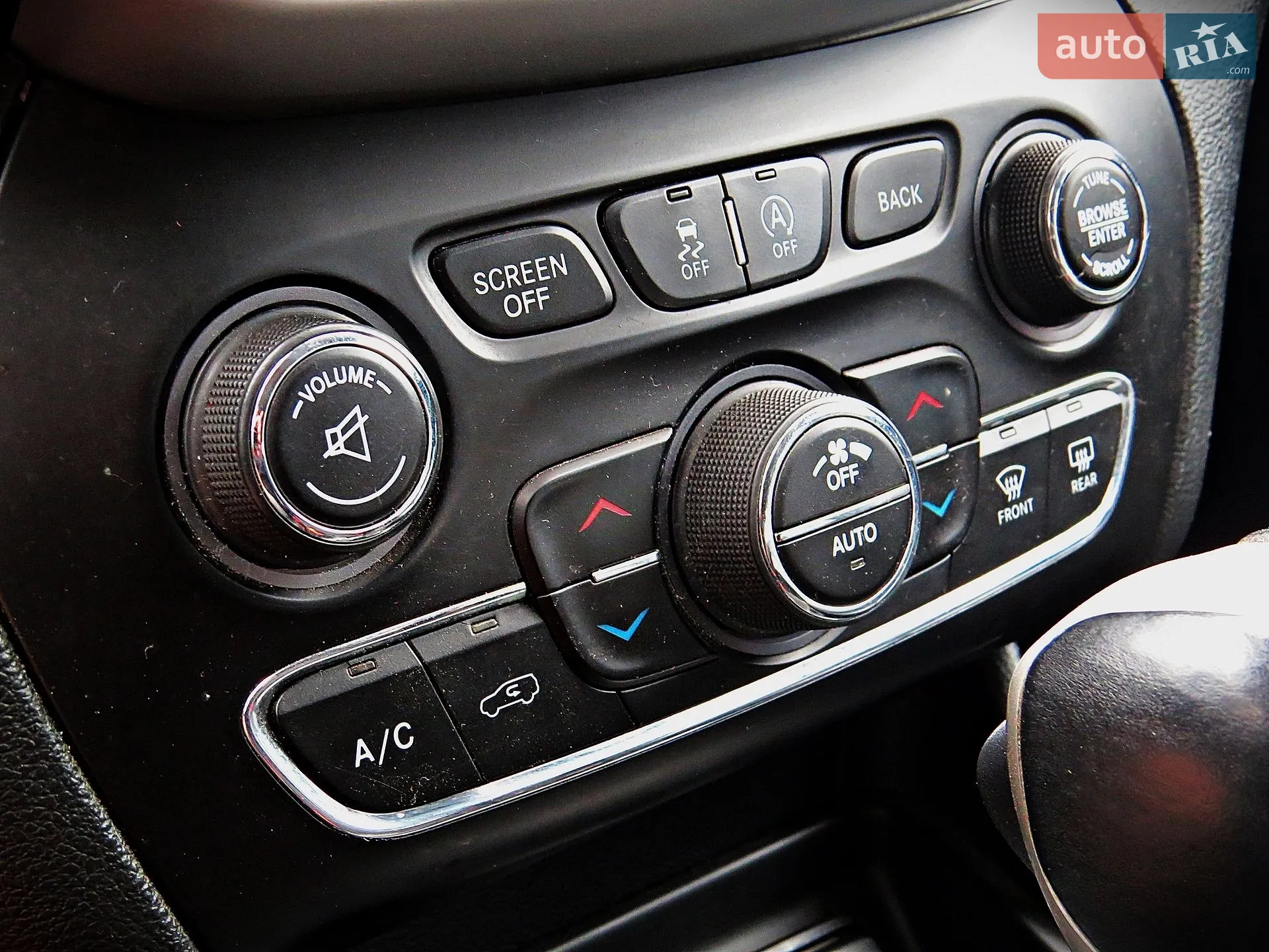 2014 Jeep Cherokee - мініатюра 16