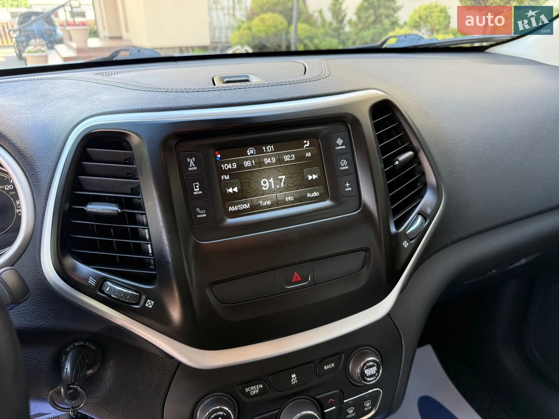 2017 Jeep Cherokee - мініатюра 31