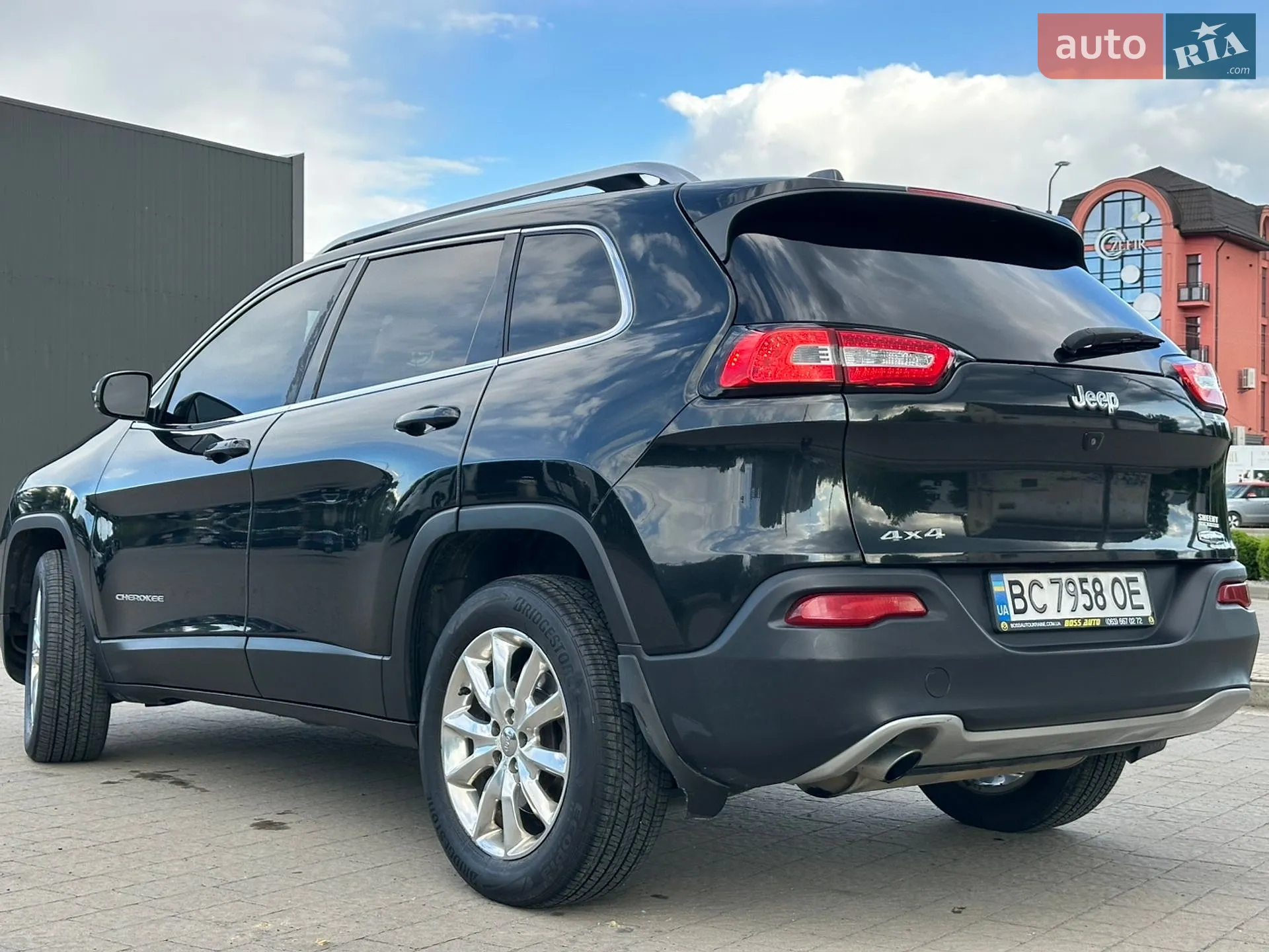 2015 Jeep Cherokee - мініатюра 19