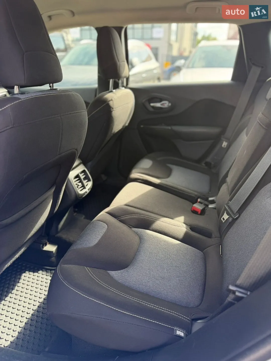 2014 Jeep Cherokee - мініатюра 24