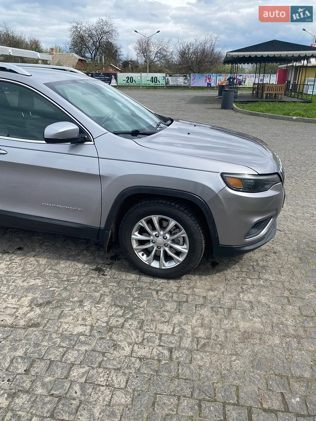 2018 Jeep Cherokee - мініатюра 3