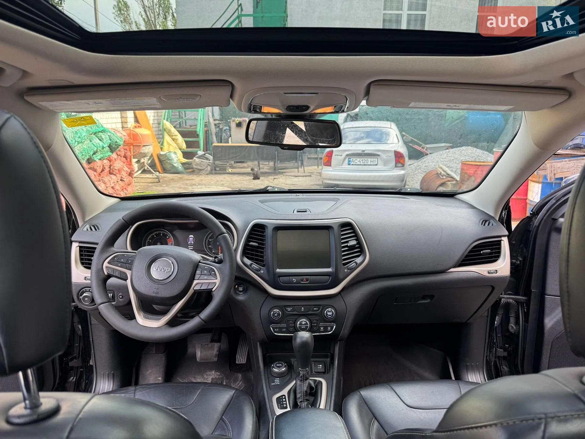 2017 Jeep Cherokee - мініатюра 10