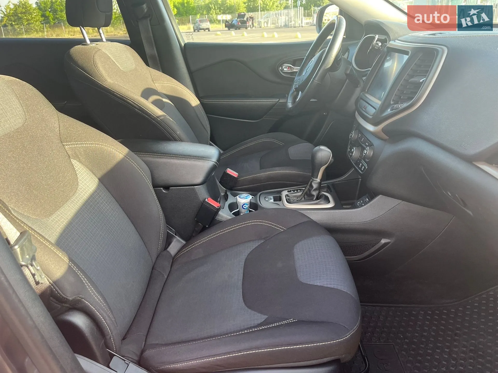 2015 Jeep Cherokee - мініатюра 18