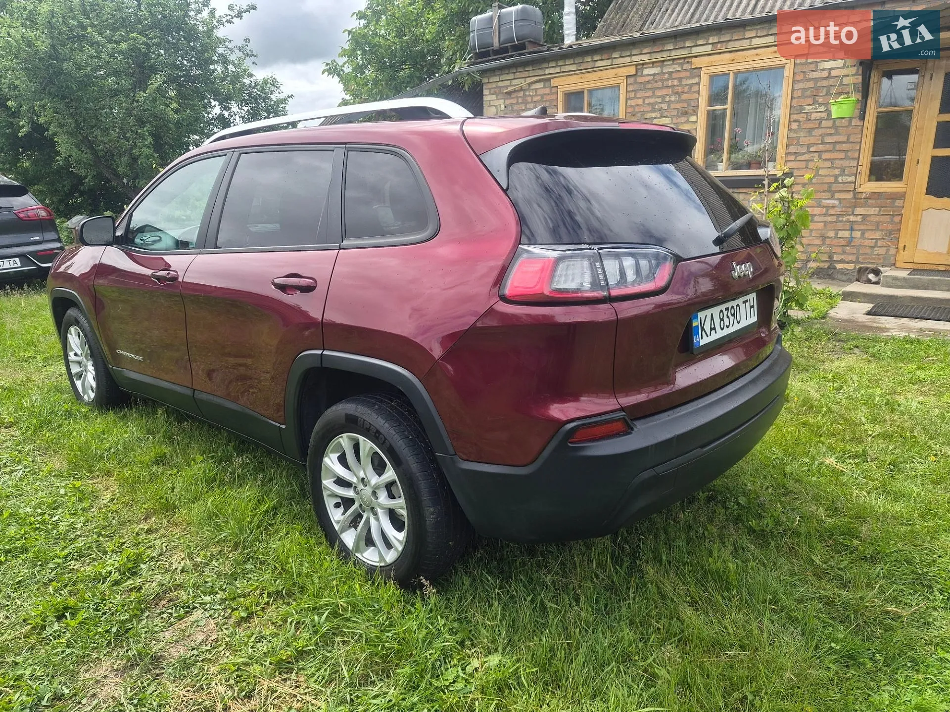 Jeep Cherokee 2020 VIN 1C4PJLCB2LD596770 фото оголошення 5 з 23