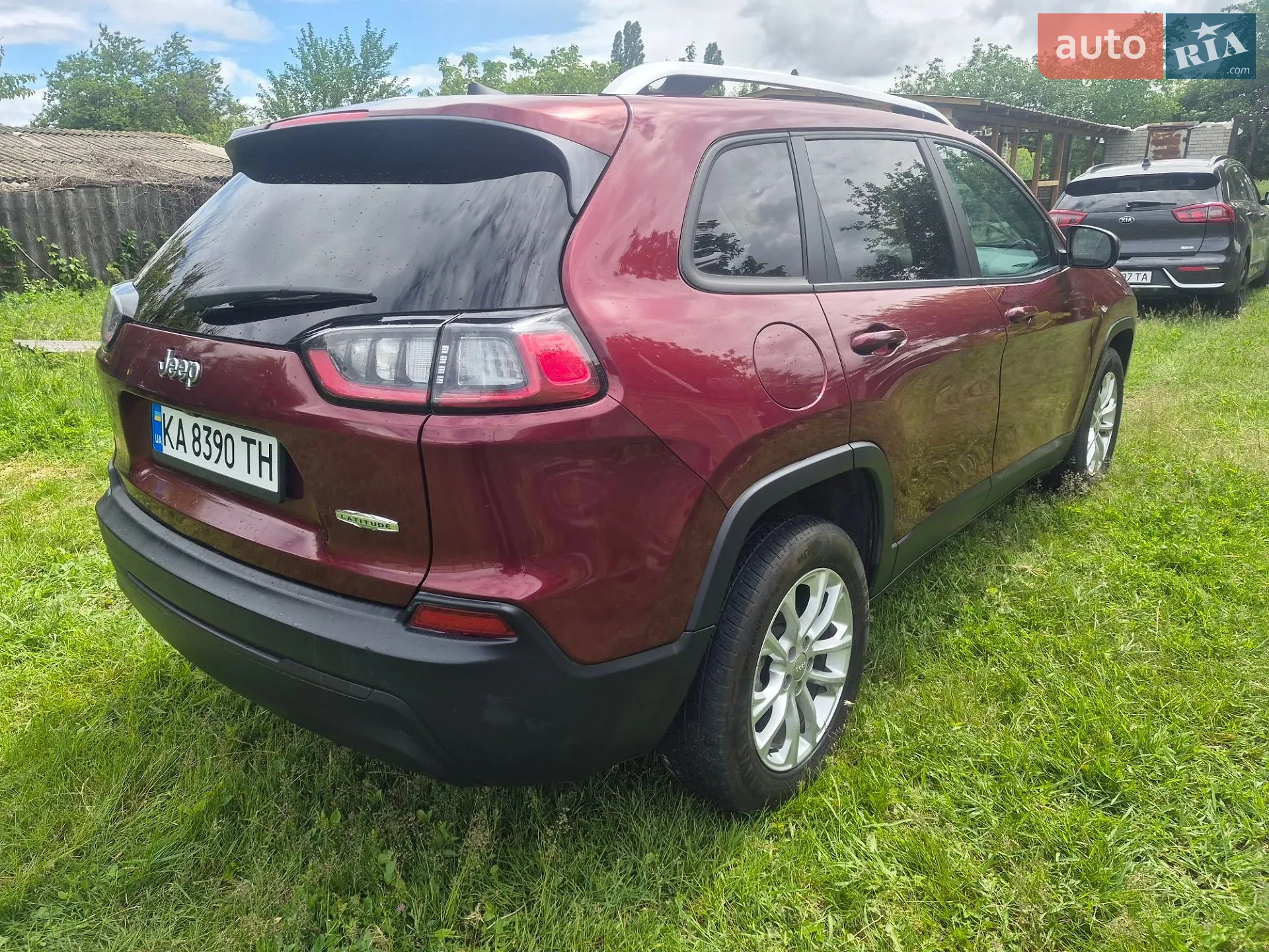 Jeep Cherokee 2020 VIN 1C4PJLCB2LD596770 фото оголошення 7 з 23