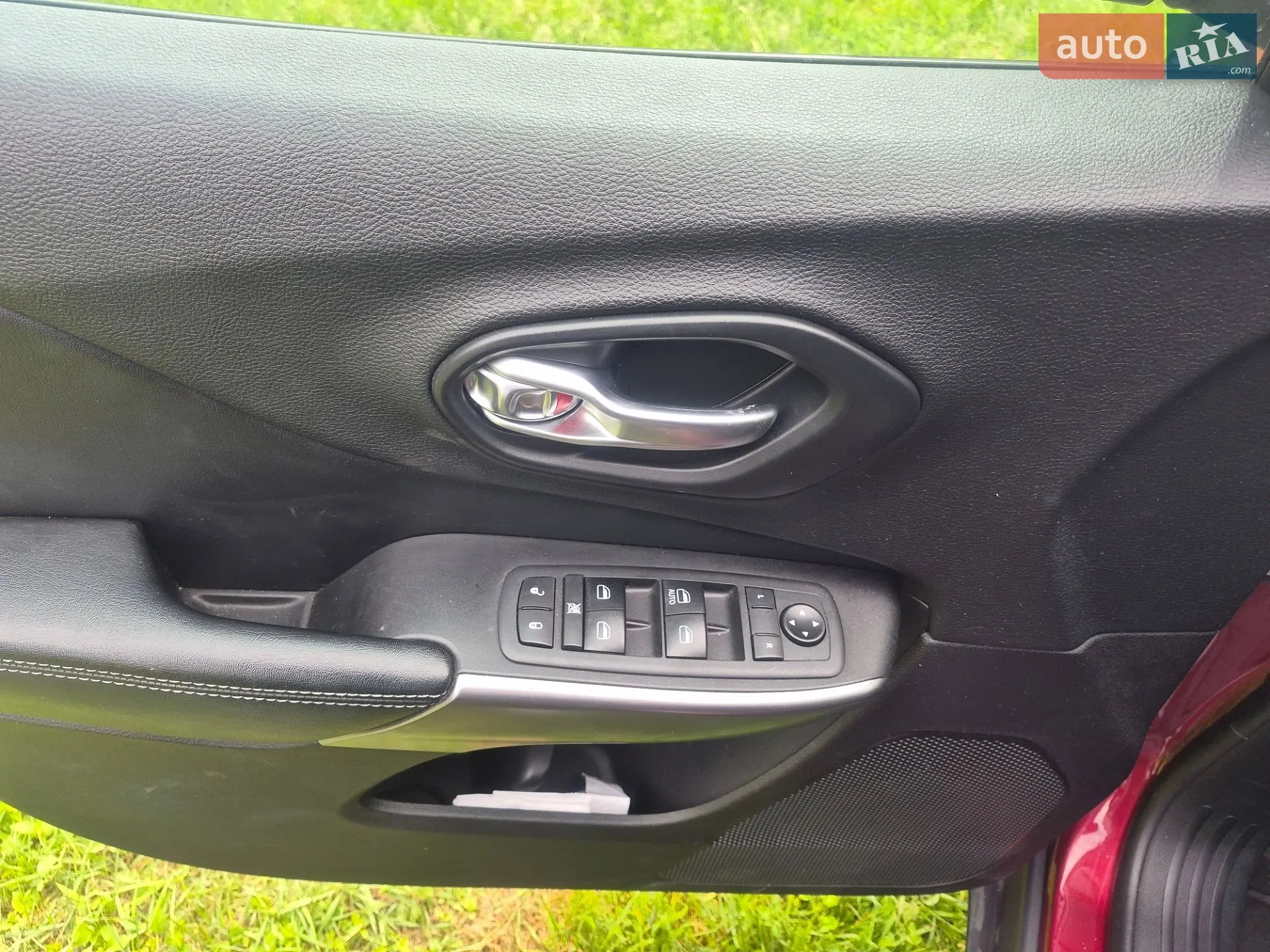 Jeep Cherokee 2020 VIN 1C4PJLCB2LD596770 фото оголошення 20 з 23