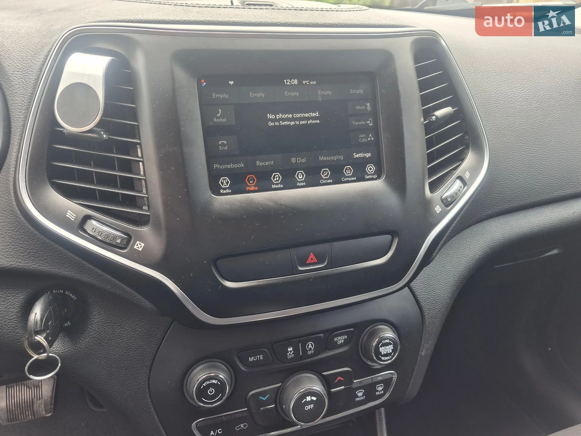 Jeep Cherokee 2020 VIN 1C4PJLCB2LD596770 фото оголошення 19 з 23