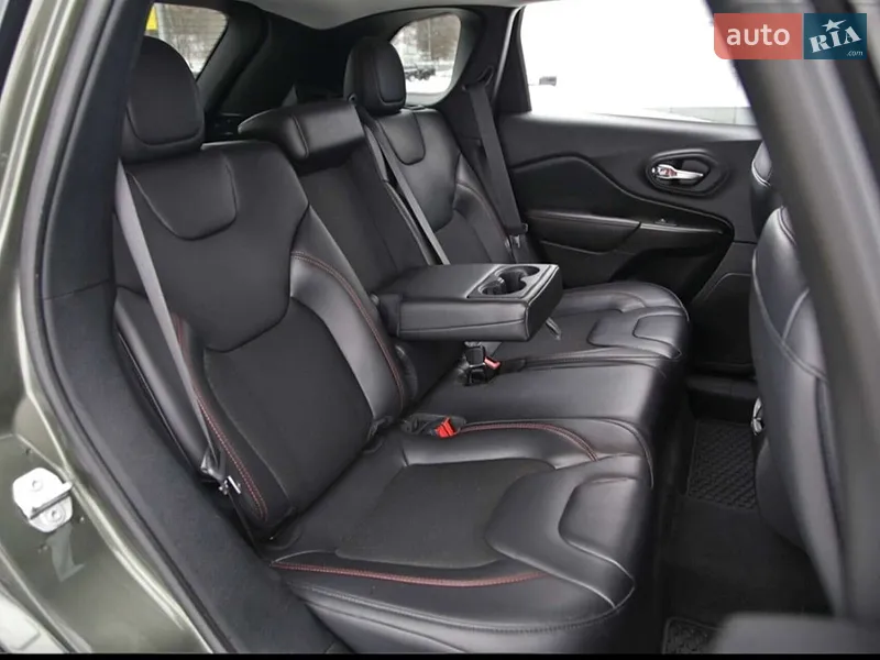 Jeep Cherokee 2019 VIN 1C4PJMBX7LD573116 фото оголошення 20 з 66