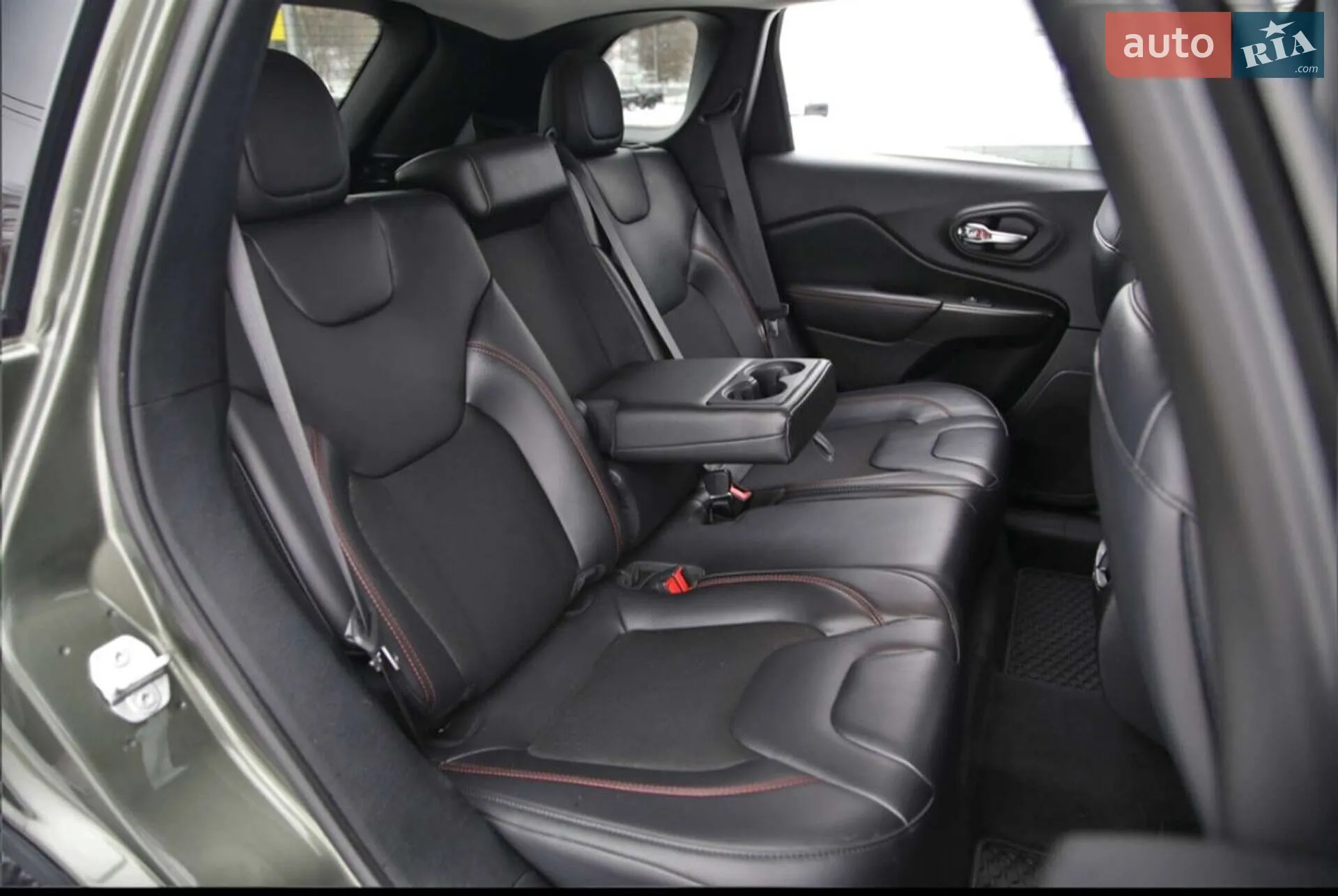 2019 Jeep Cherokee - мініатюра 20