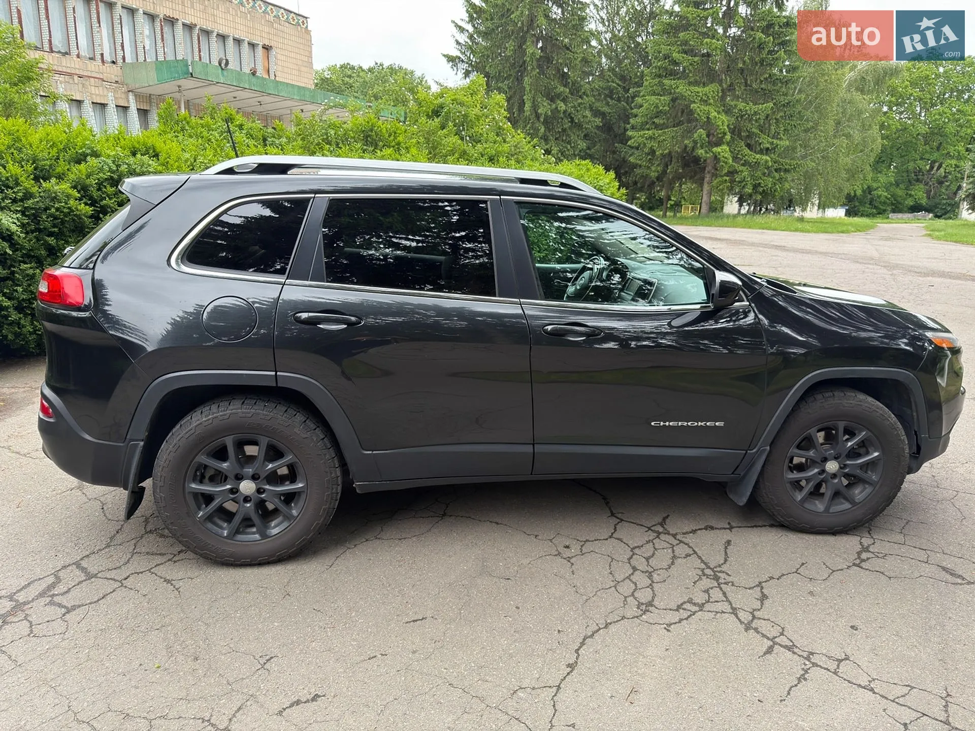 2015 Jeep Cherokee - мініатюра 14