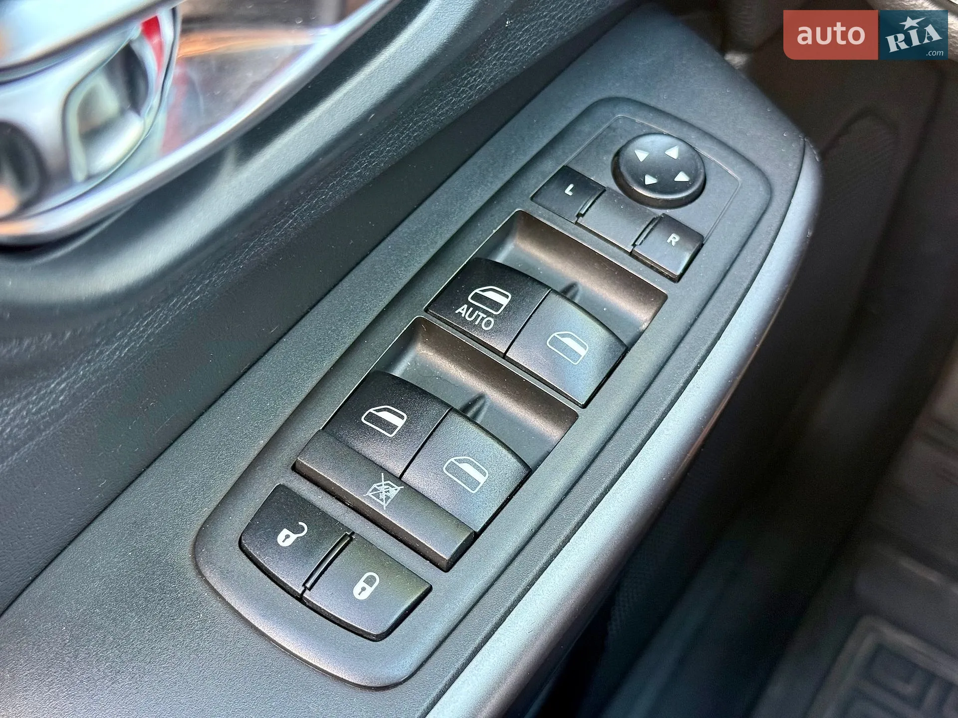 2018 Jeep Cherokee - мініатюра 19