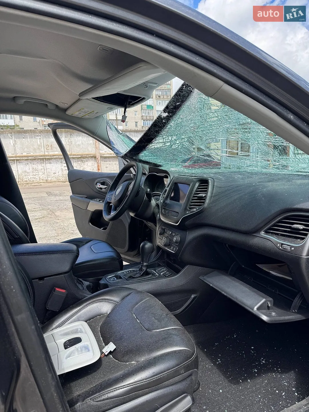 2019 Jeep Cherokee - мініатюра 8