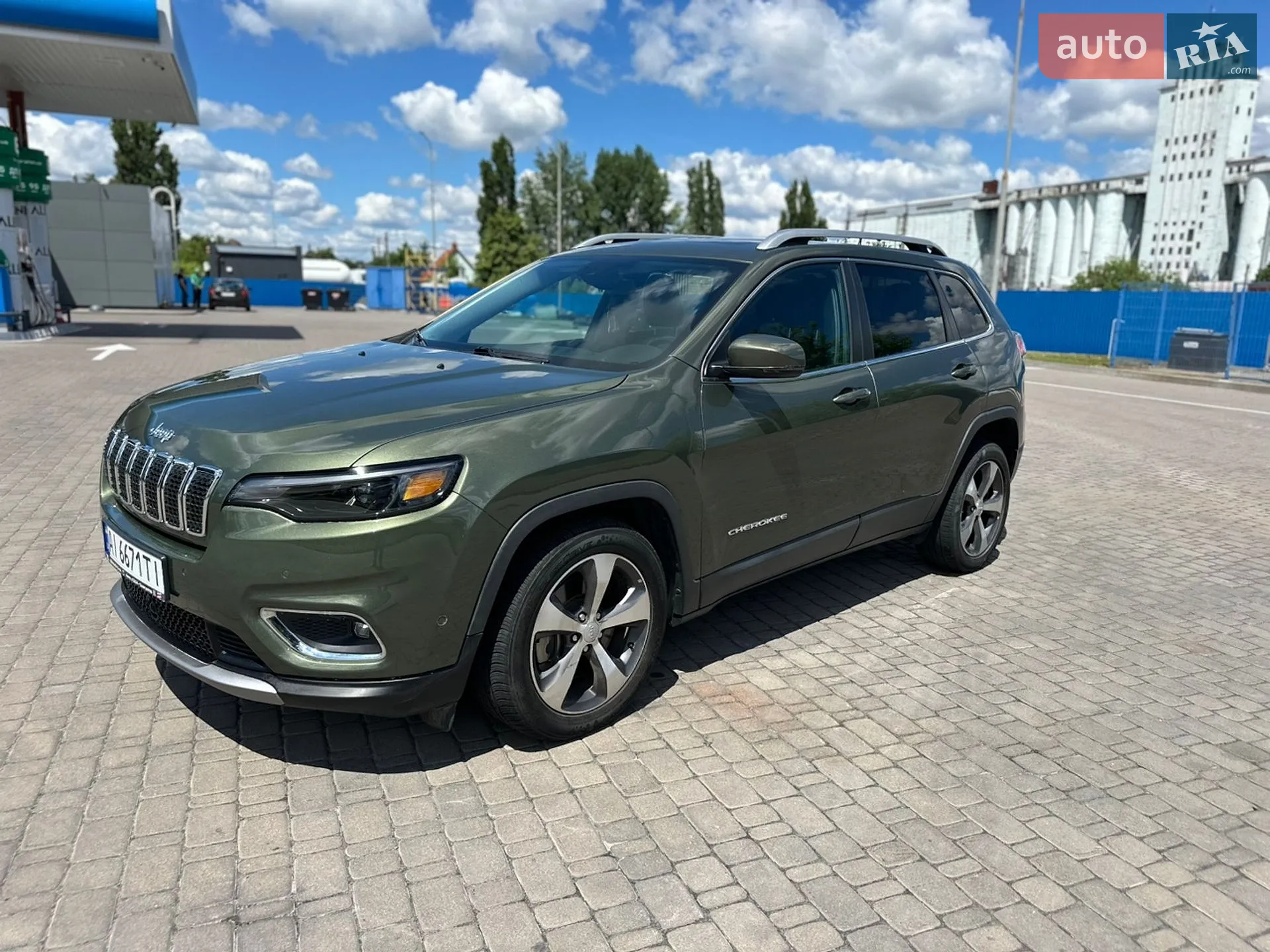 2021 Jeep Cherokee - мініатюра 3