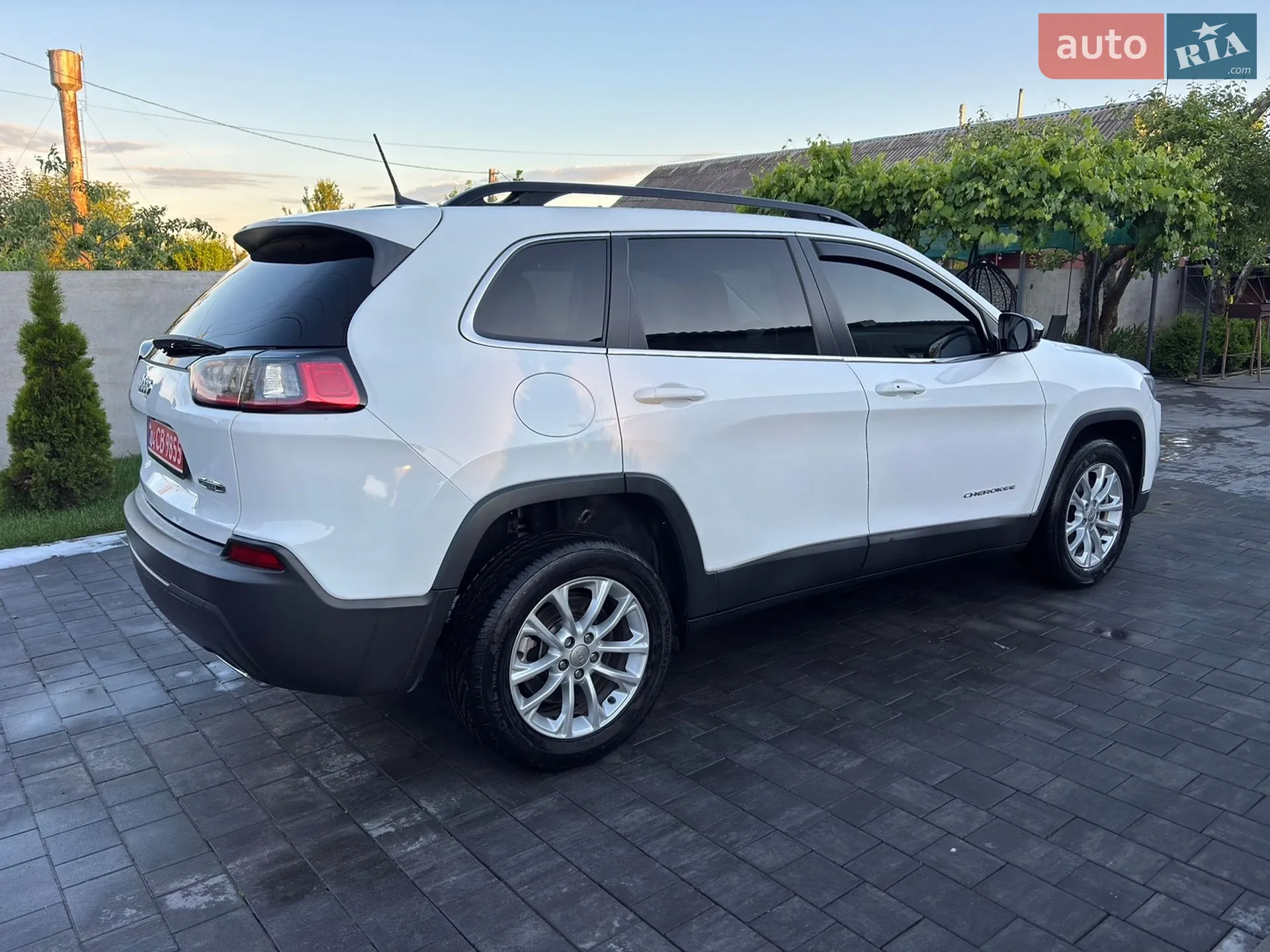 2022 Jeep Cherokee - мініатюра 12