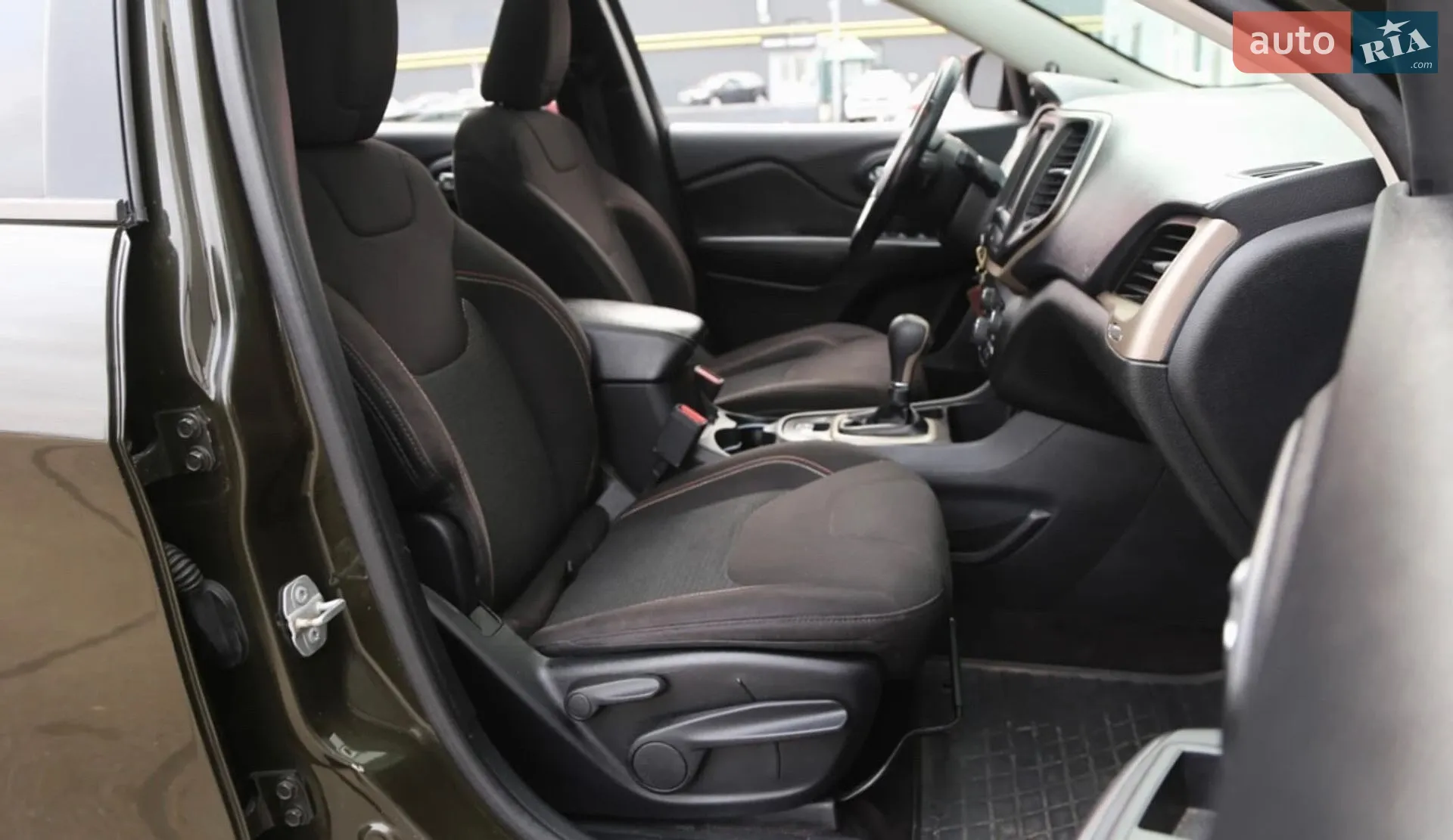 2016 Jeep Cherokee - мініатюра 4