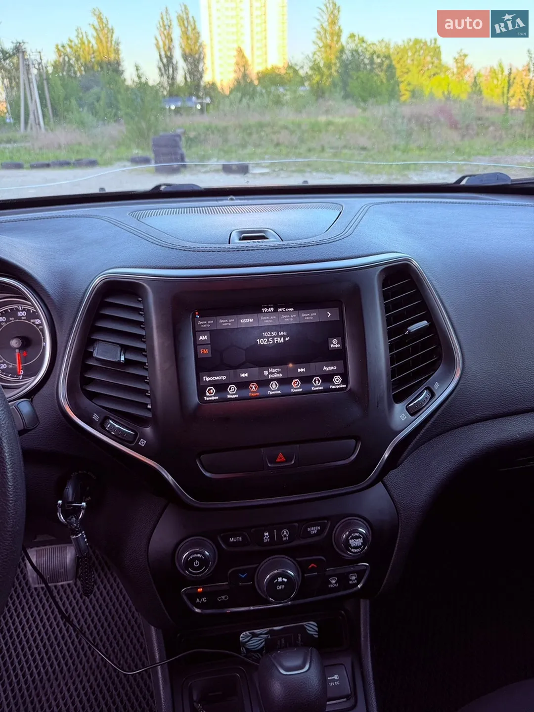 2018 Jeep Cherokee - мініатюра 15