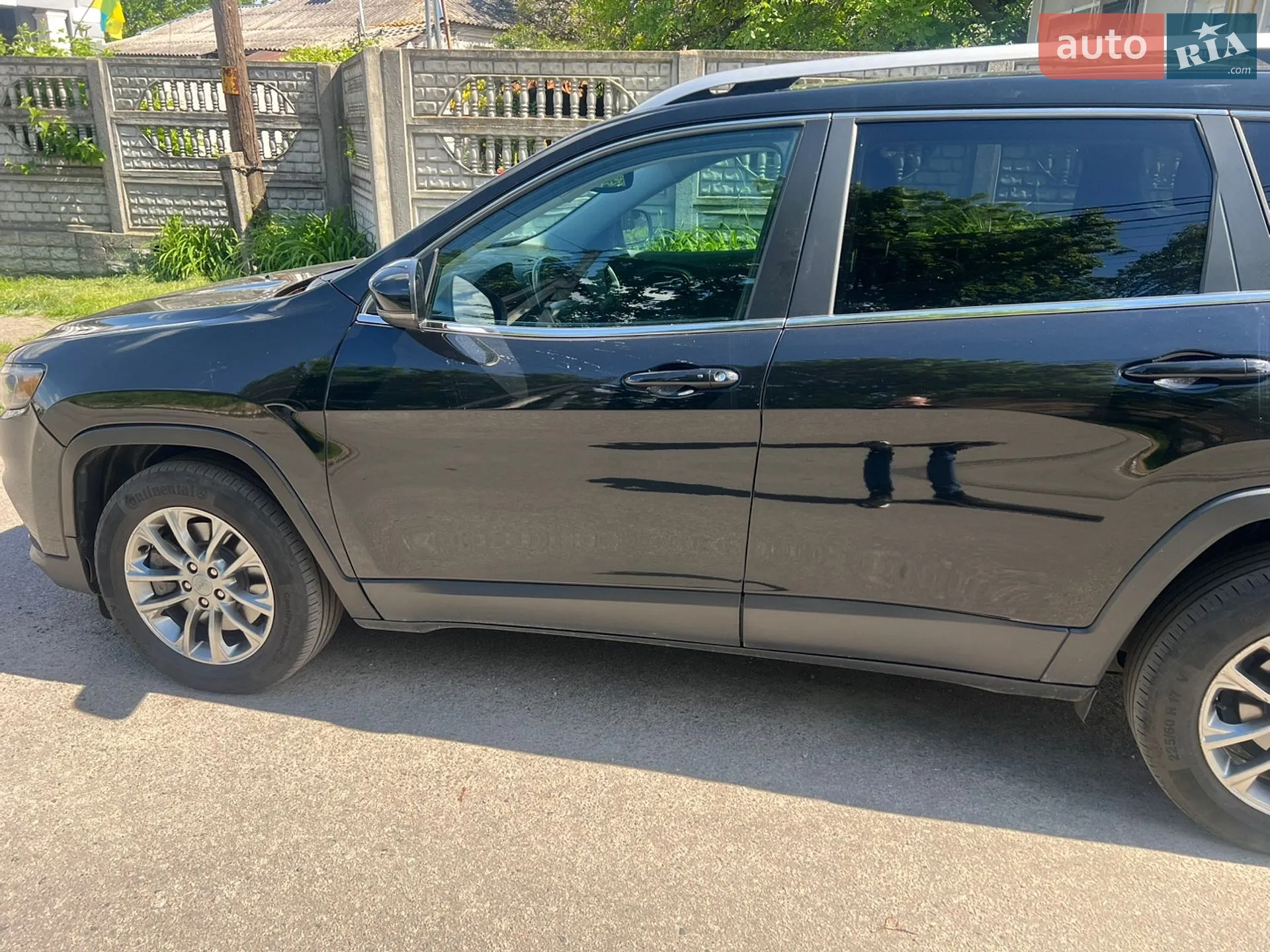 2019 Jeep Cherokee - мініатюра 2