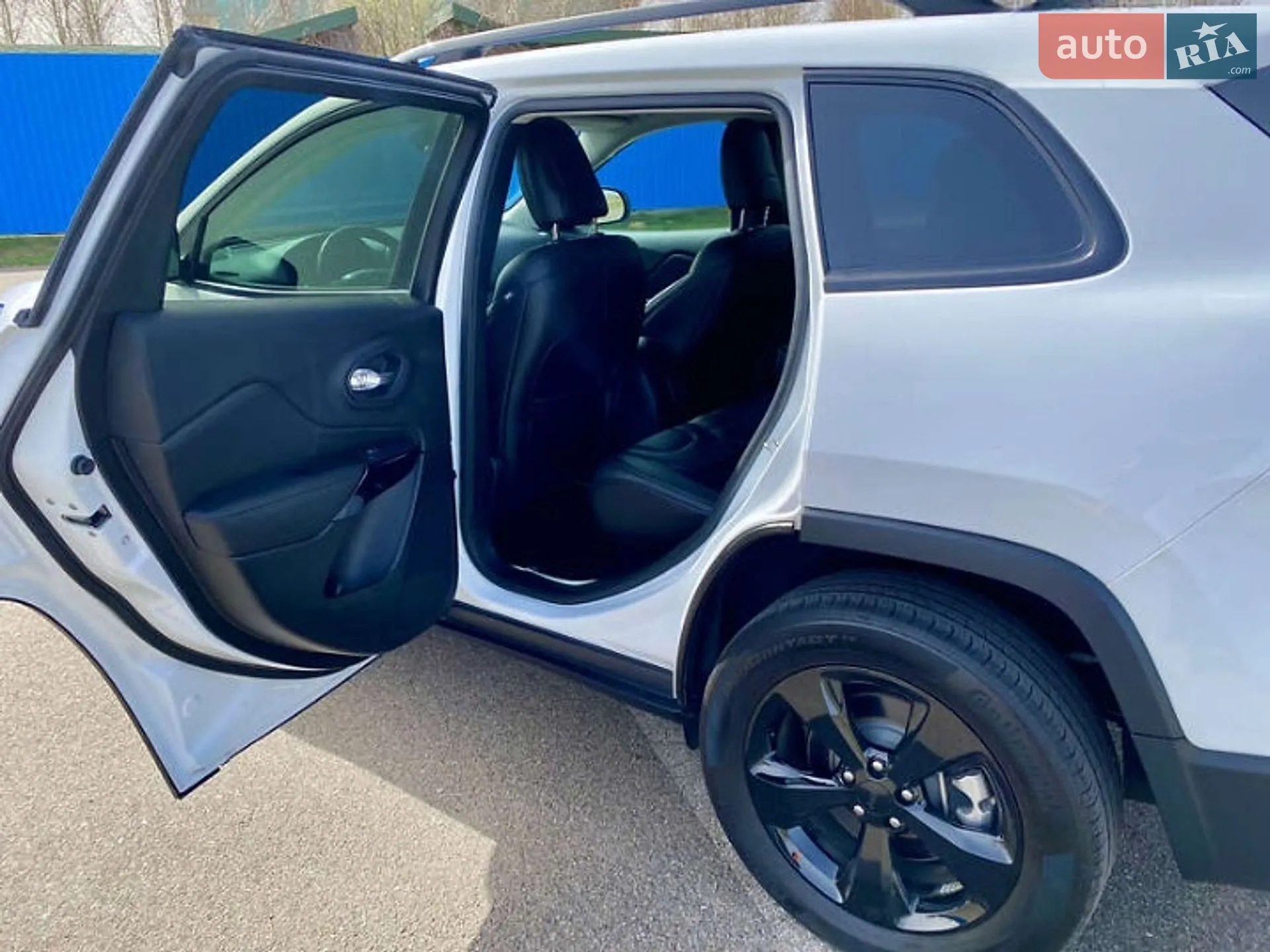 2020 Jeep Cherokee - мініатюра 20